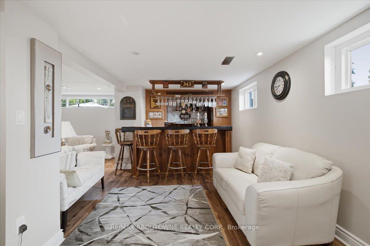 Photo 28 of 343 Duncombe Drive, Burlington, Appleby — HOMEH