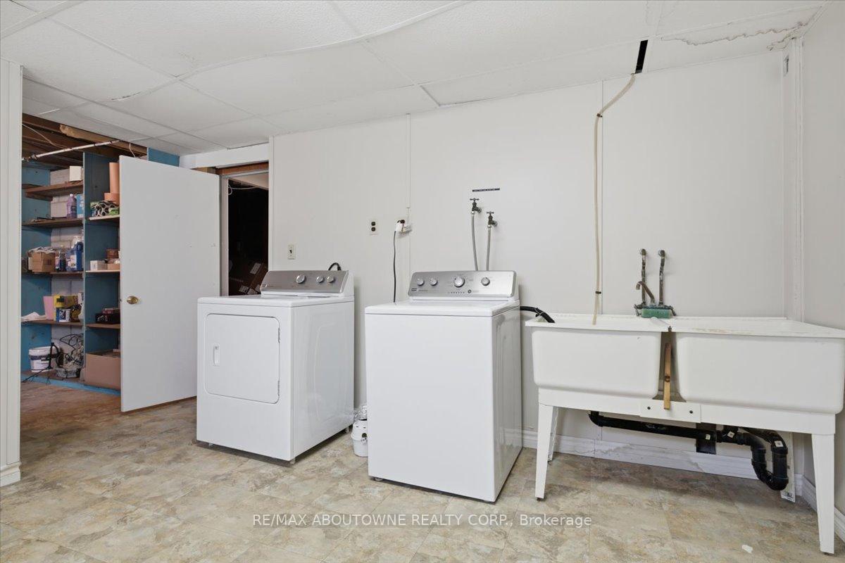 Photo 34 of 343 Duncombe Drive, Burlington, Appleby — HOMEH