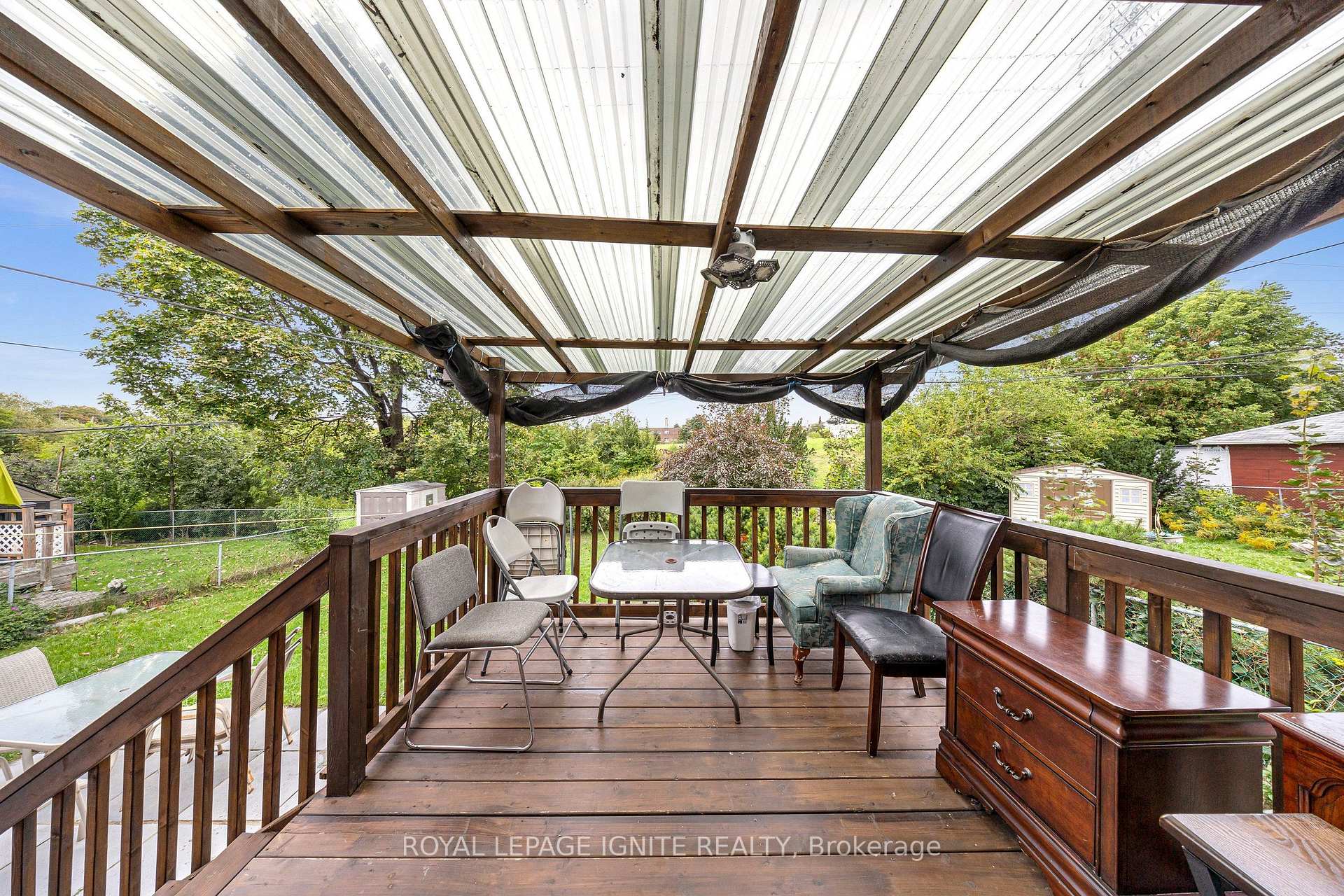 Photo 26 of 45 Redwater Drive, Etobicoke, Rexdale-Kipling — HOMEH
