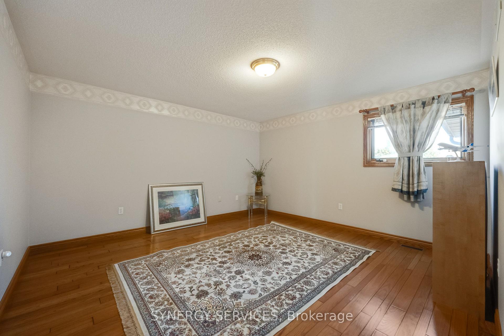 Photo 18 of 19 Susan Drive, Hamilton, Gurnett — HOMEH