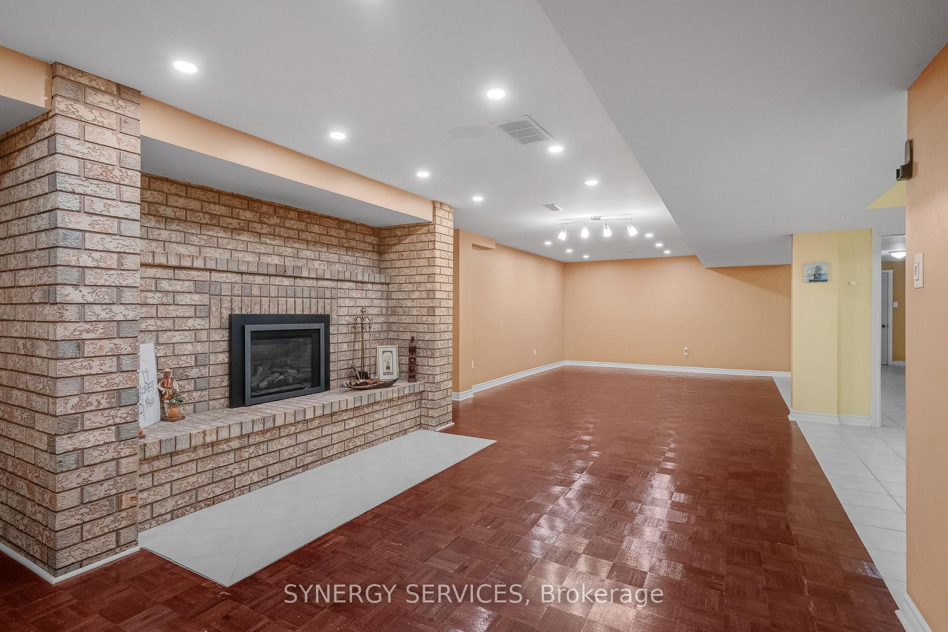 Photo 22 of 19 Susan Drive, Hamilton, Gurnett — HOMEH