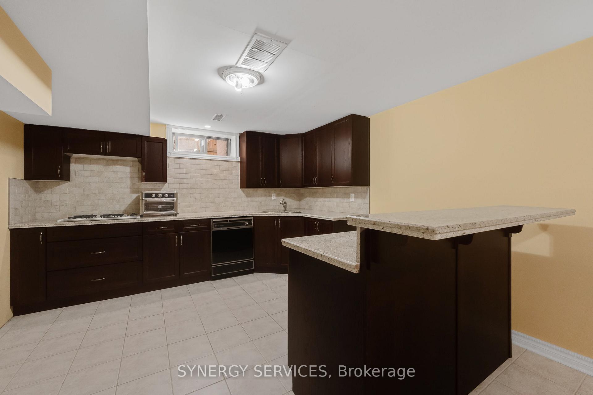 Photo 23 of 19 Susan Drive, Hamilton, Gurnett — HOMEH