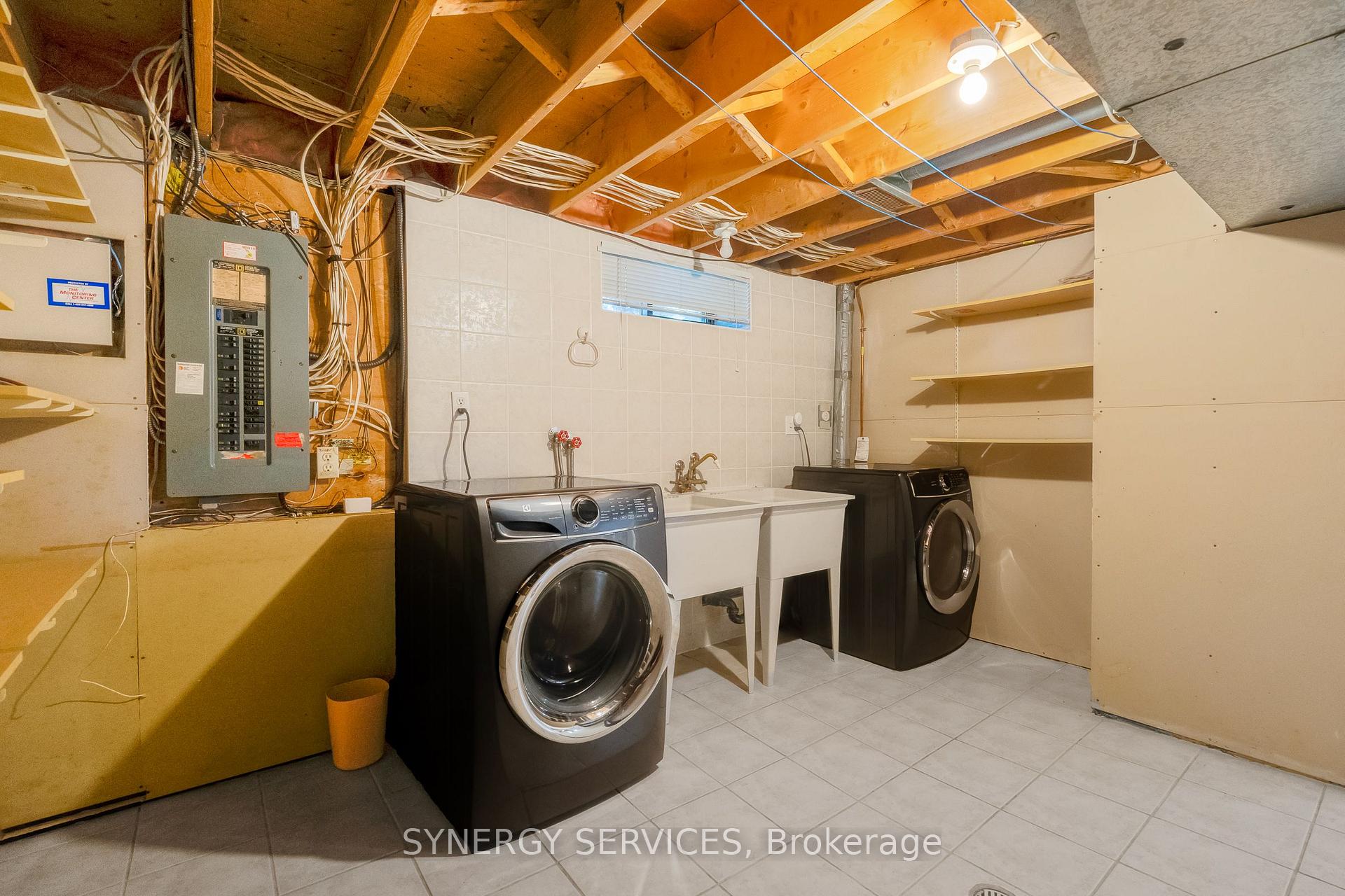 Photo 25 of 19 Susan Drive, Hamilton, Gurnett — HOMEH