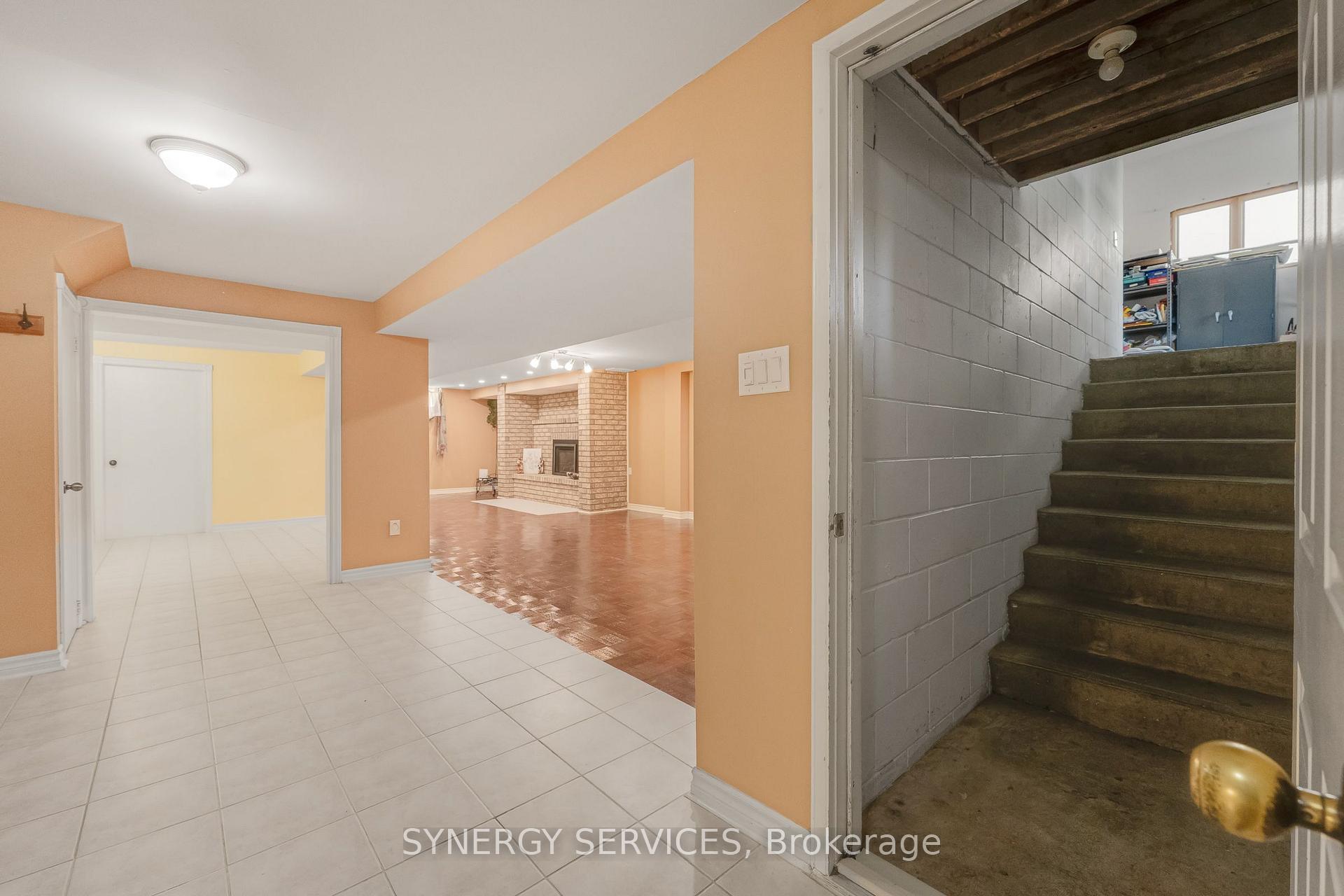 Photo 26 of 19 Susan Drive, Hamilton, Gurnett — HOMEH