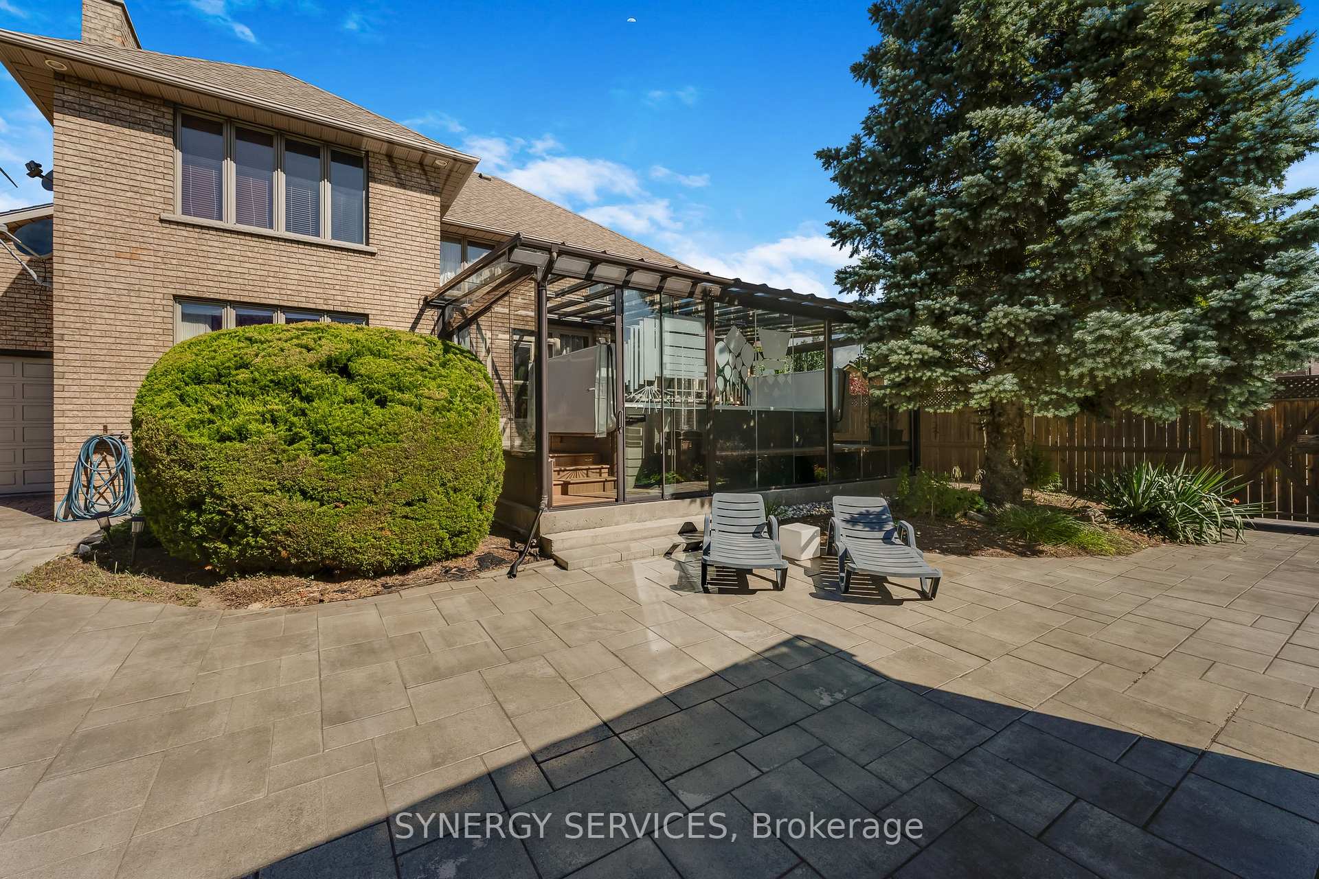 Photo 29 of 19 Susan Drive, Hamilton, Gurnett — HOMEH