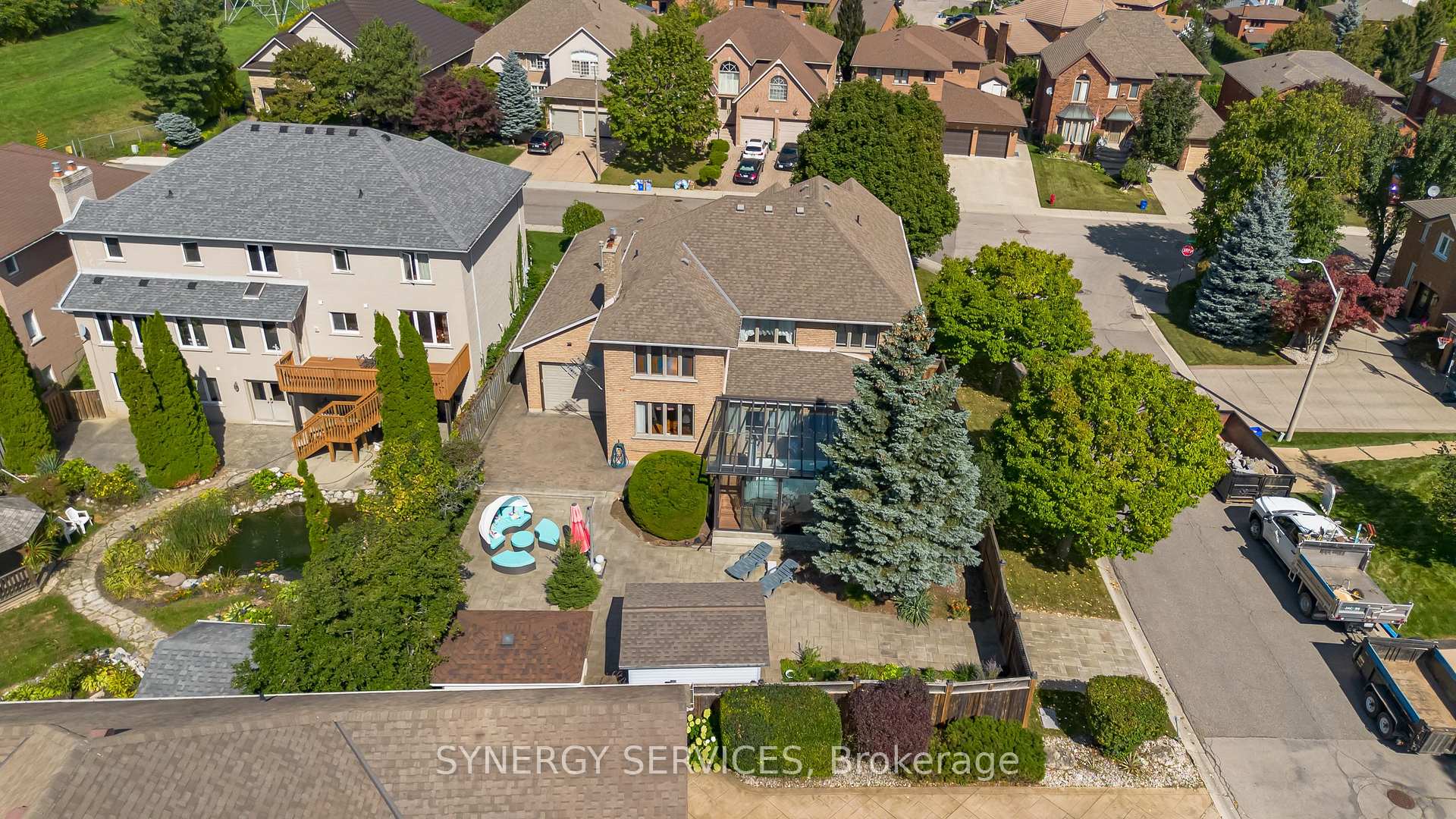 Photo 33 of 19 Susan Drive, Hamilton, Gurnett — HOMEH