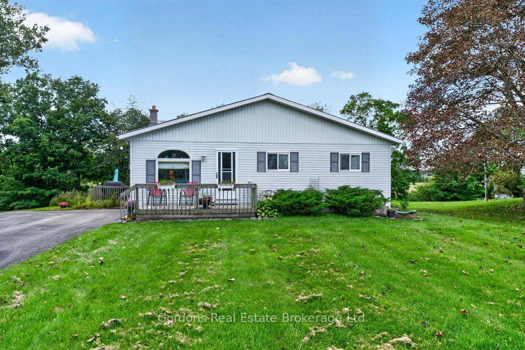 Photo 3 of 1442 County Road 10, Prince Edward County, Athol Ward — HOMEH