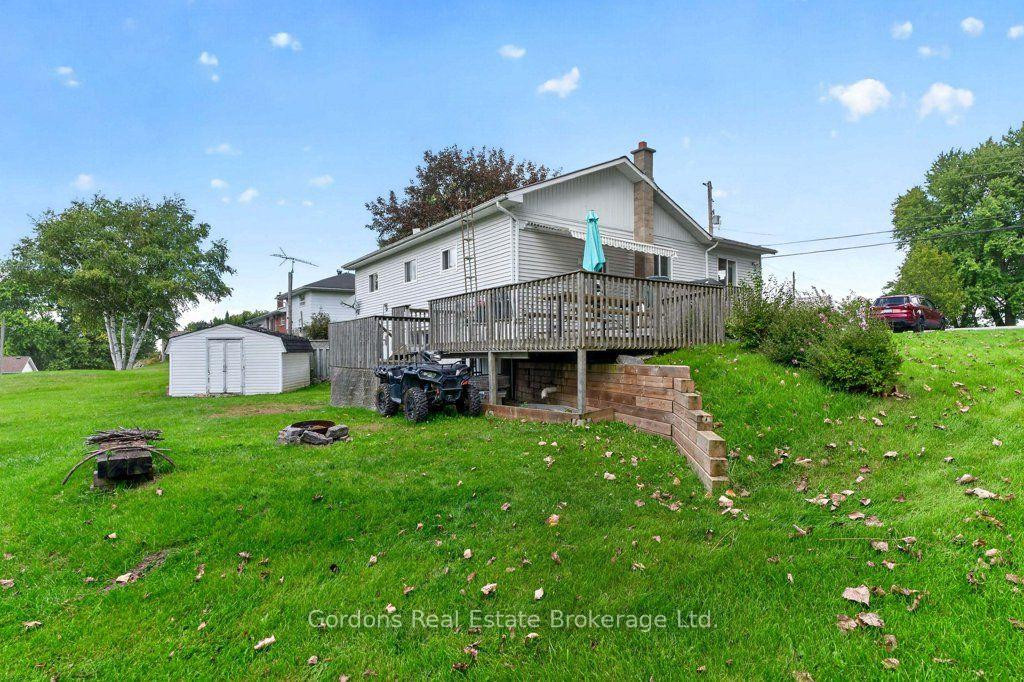 Photo 13 of 1442 County Road 10, Prince Edward County, Athol Ward — HOMEH