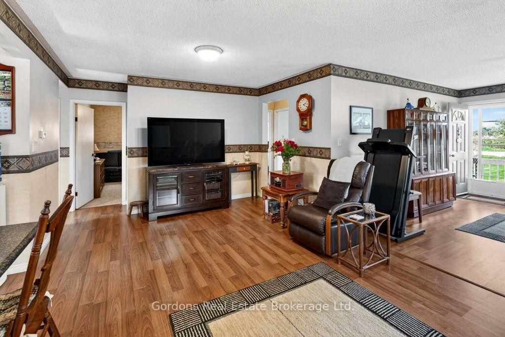 Photo 21 of 1442 County Road 10, Prince Edward County, Athol Ward — HOMEH