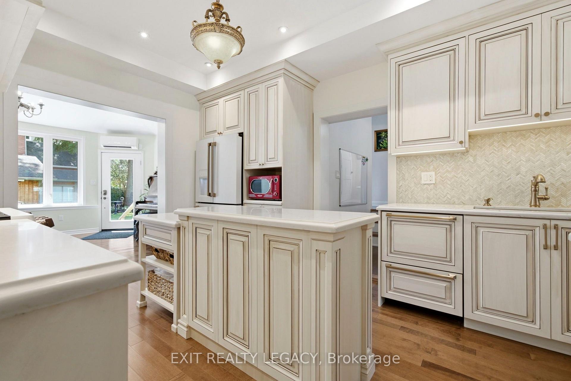 Photo 15 of 126 Temperance Street, Aurora, Aurora Village — HOMEH
