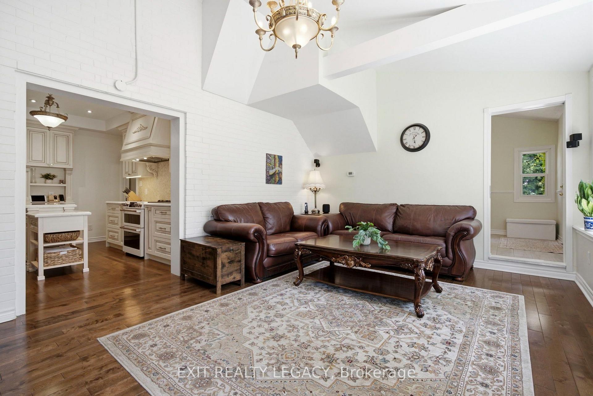 Photo 18 of 126 Temperance Street, Aurora, Aurora Village — HOMEH