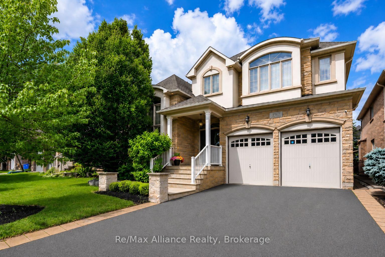 Photo 3 of 1367 Arrowhead Road, Oakville, Joshua Creek — HOMEH