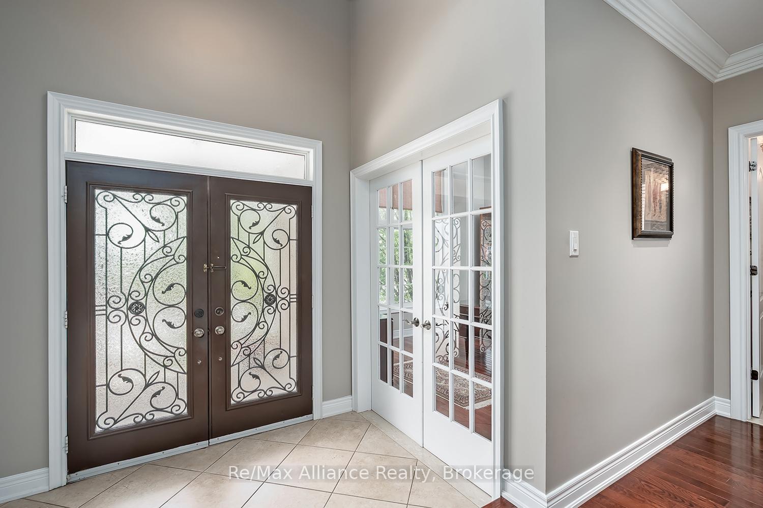 Photo 5 of 1367 Arrowhead Road, Oakville, Joshua Creek — HOMEH