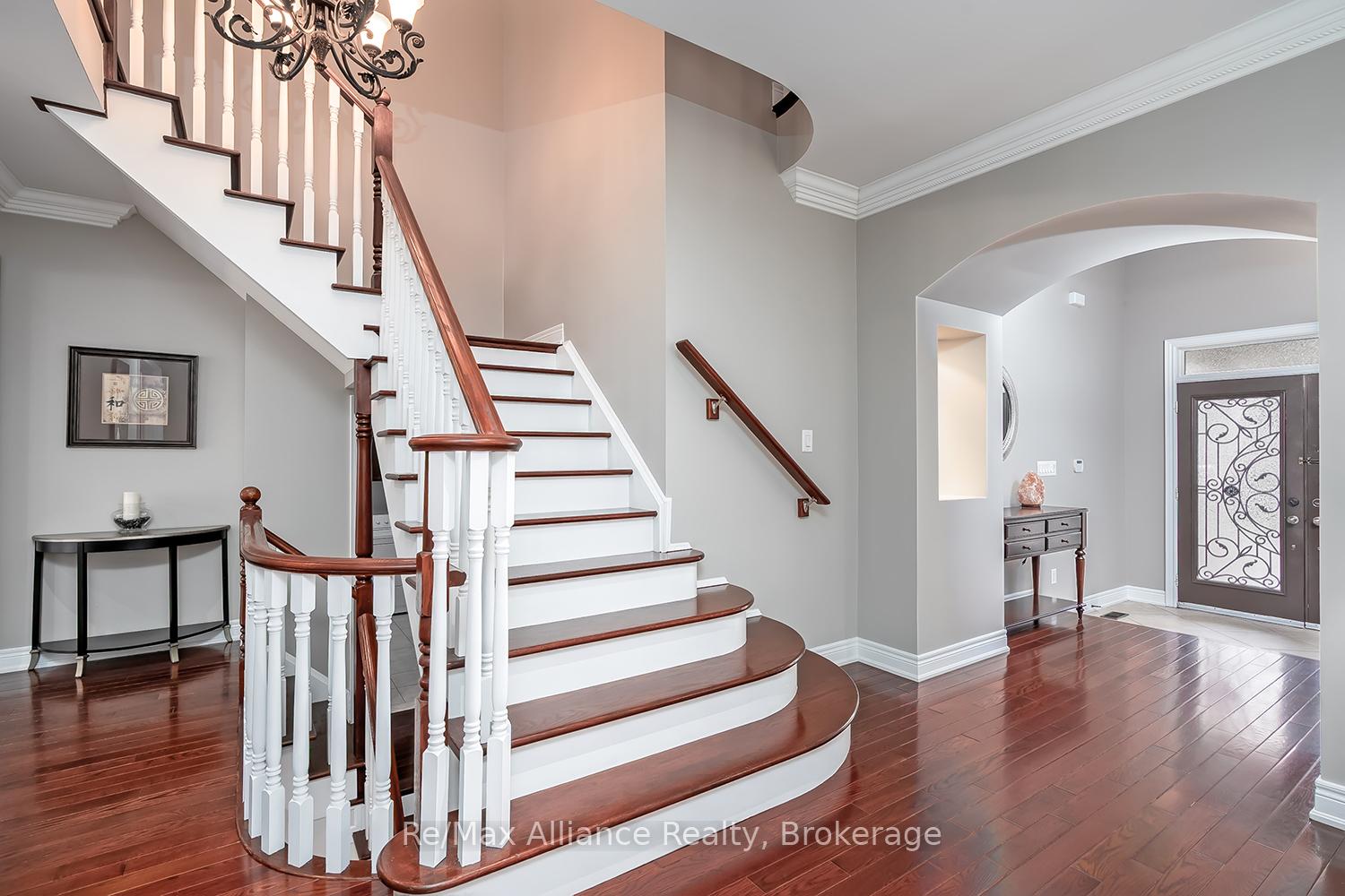 Photo 7 of 1367 Arrowhead Road, Oakville, Joshua Creek — HOMEH