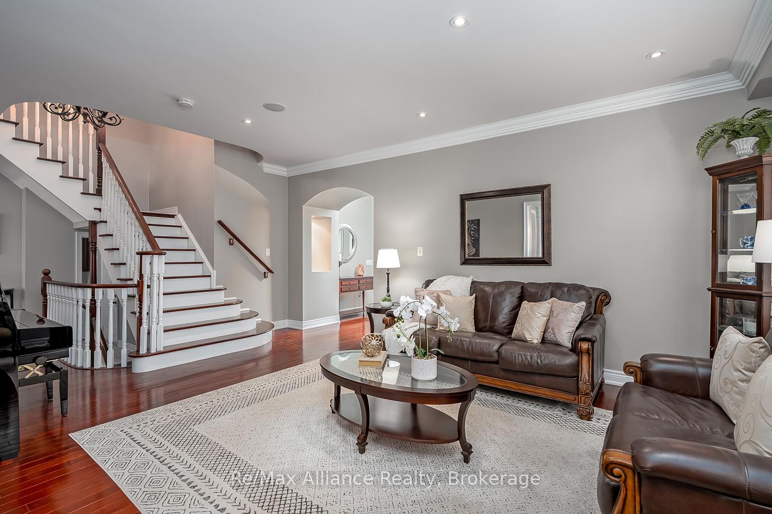 Photo 11 of 1367 Arrowhead Road, Oakville, Joshua Creek — HOMEH