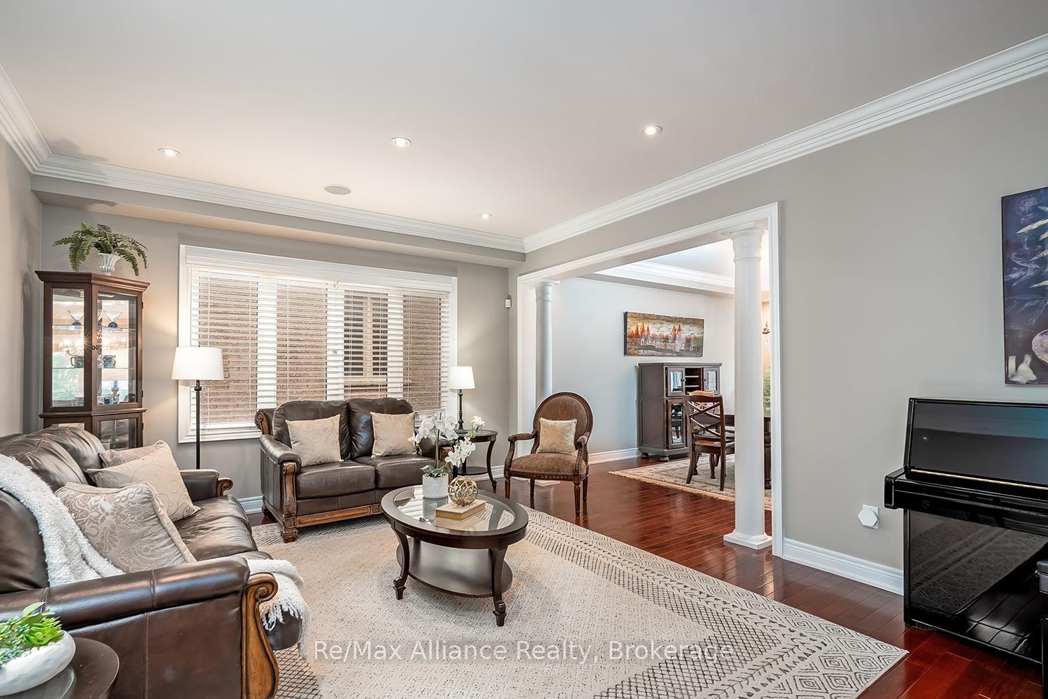 Photo 12 of 1367 Arrowhead Road, Oakville, Joshua Creek — HOMEH