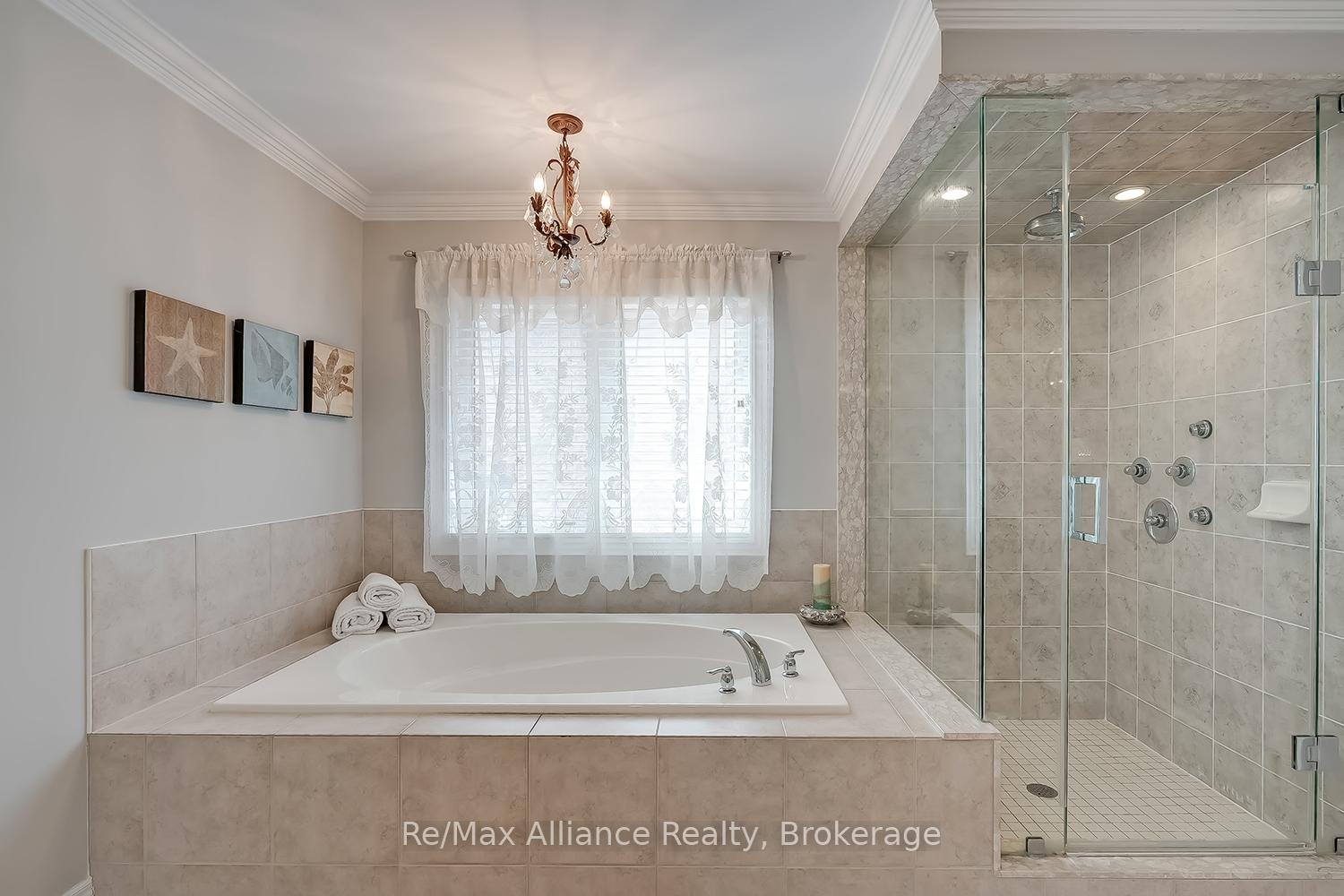 Photo 30 of 1367 Arrowhead Road, Oakville, Joshua Creek — HOMEH