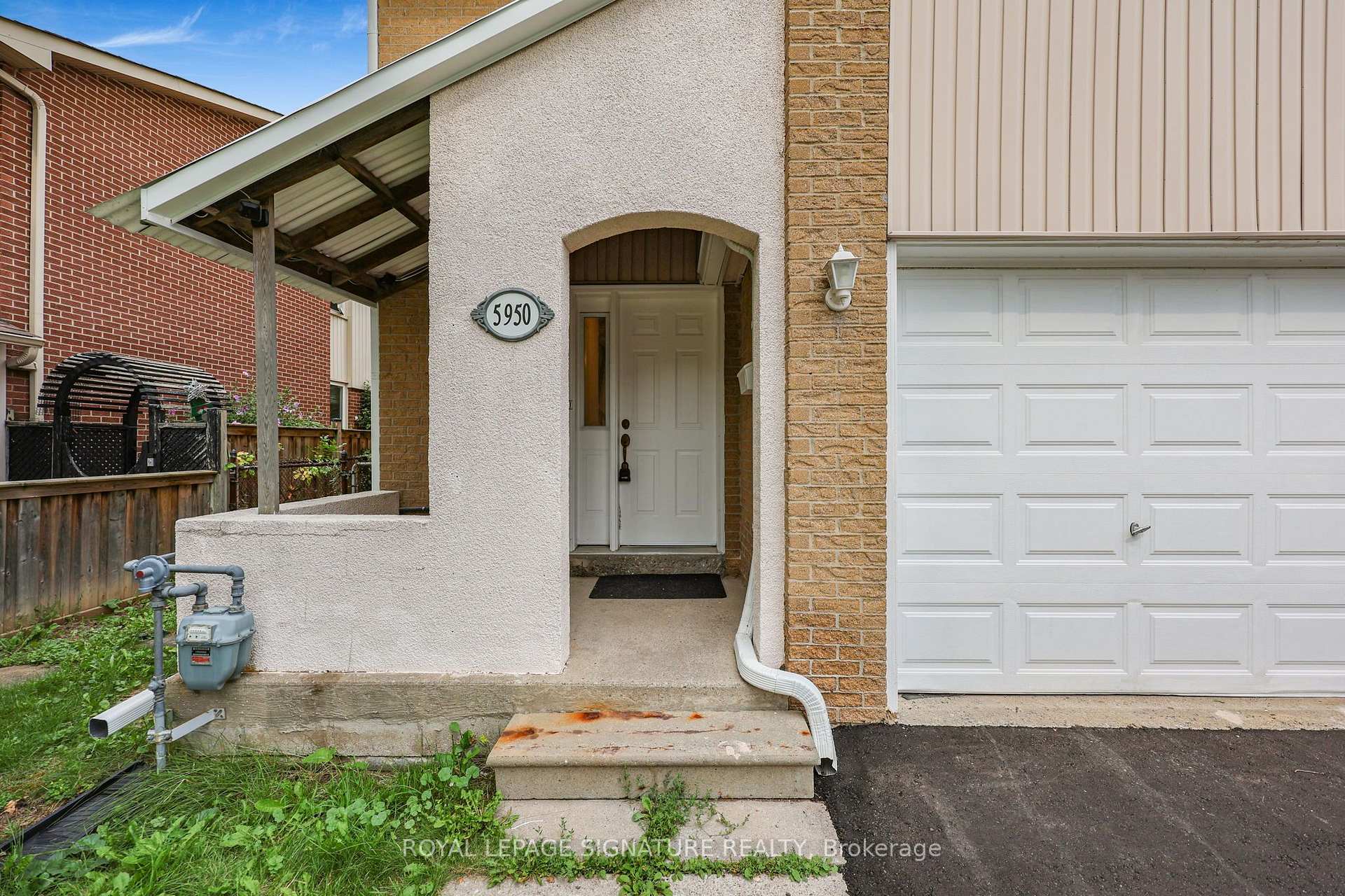 Photo 5 of 5950 Chidham Crescent, Mississauga, Meadowvale — HOMEH