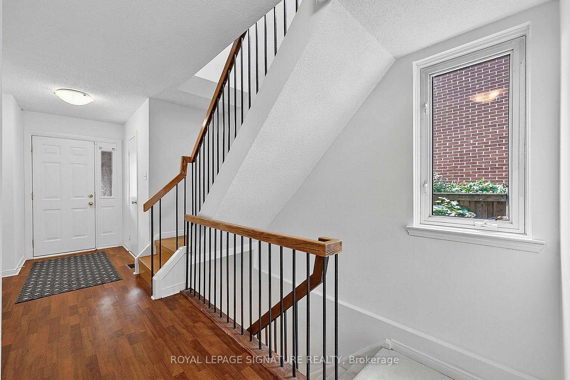 Photo 10 of 5950 Chidham Crescent, Mississauga, Meadowvale — HOMEH