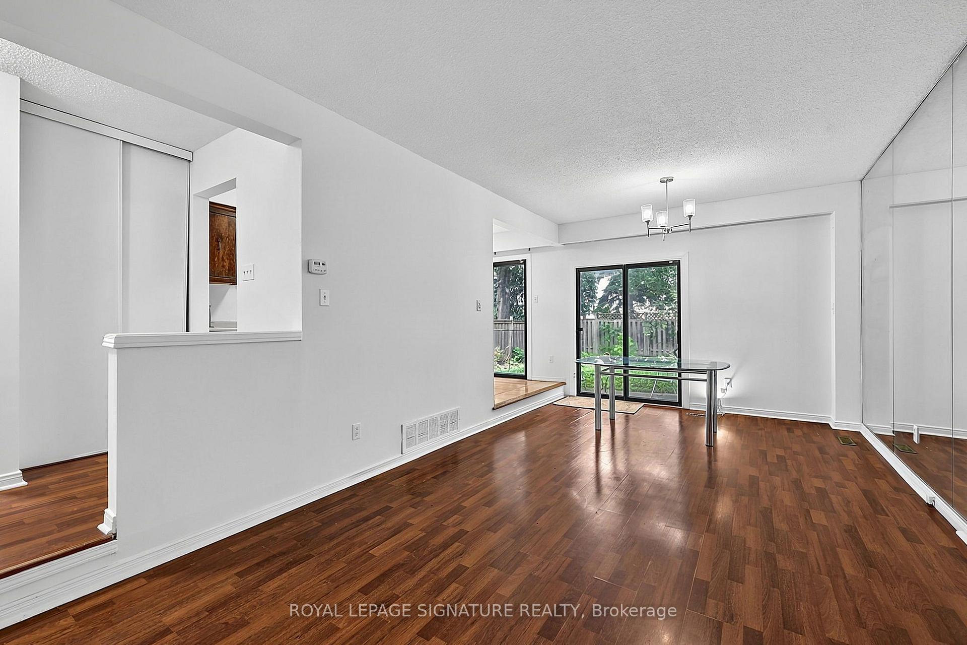Photo 14 of 5950 Chidham Crescent, Mississauga, Meadowvale — HOMEH