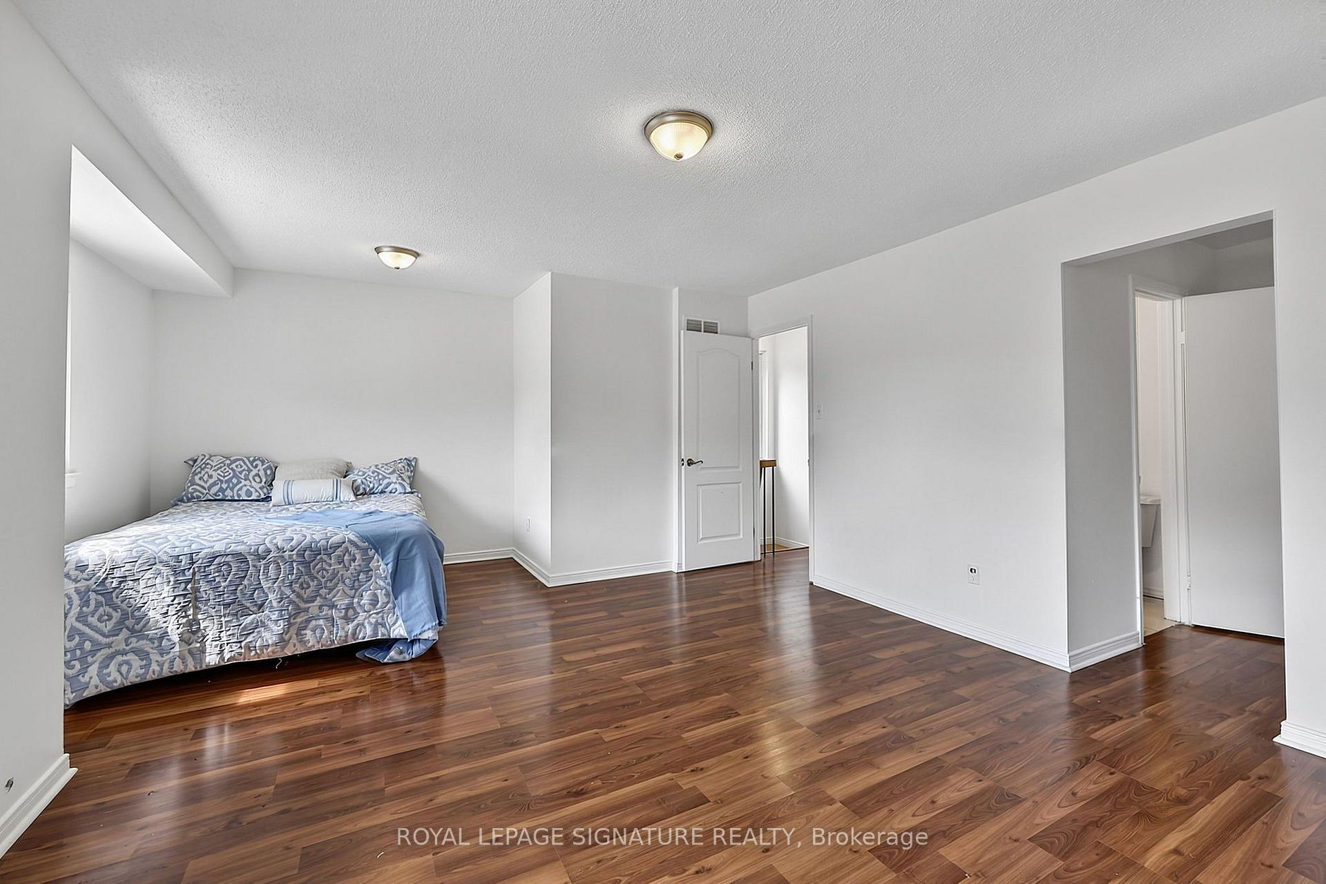 Photo 29 of 5950 Chidham Crescent, Mississauga, Meadowvale — HOMEH