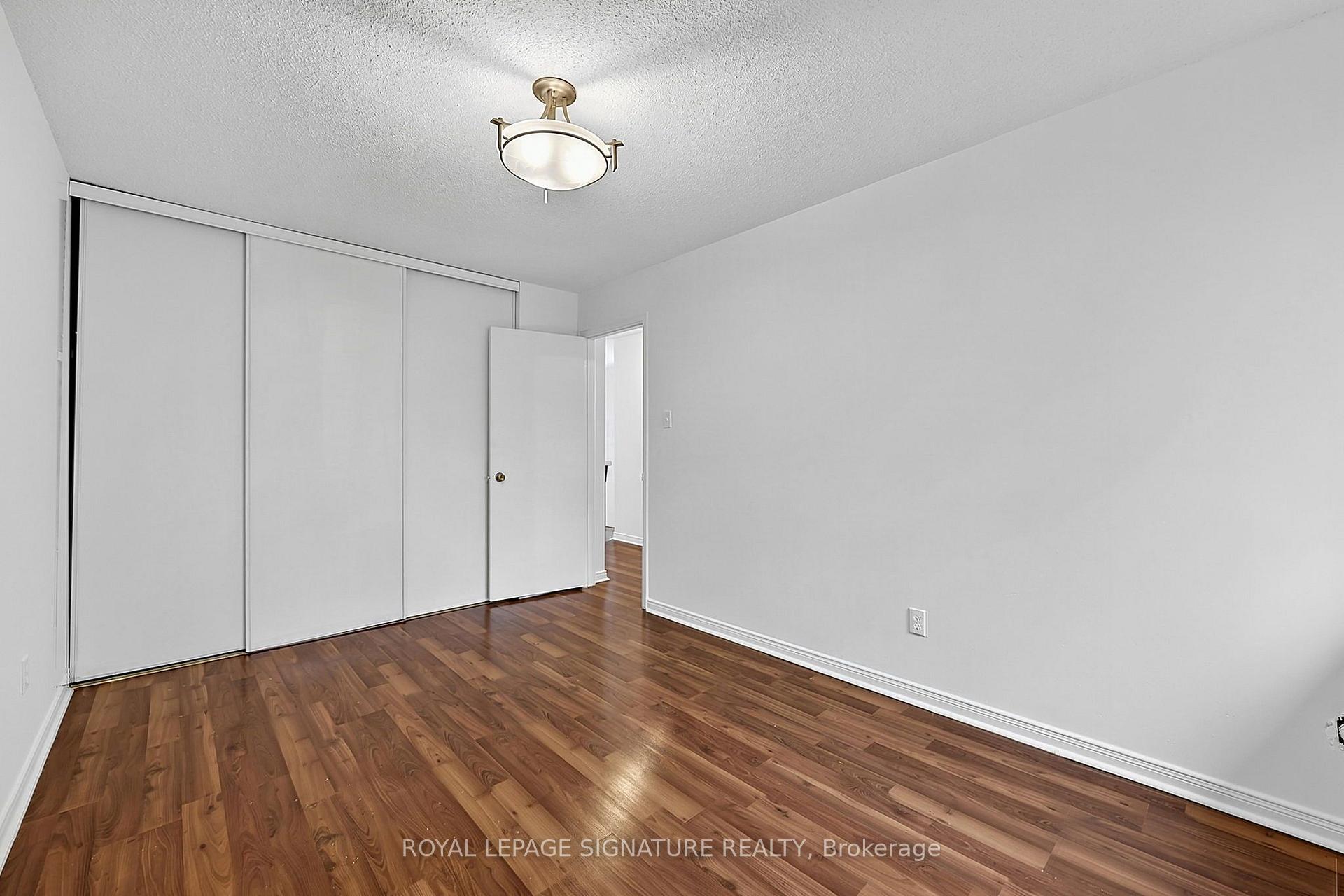 Photo 34 of 5950 Chidham Crescent, Mississauga, Meadowvale — HOMEH