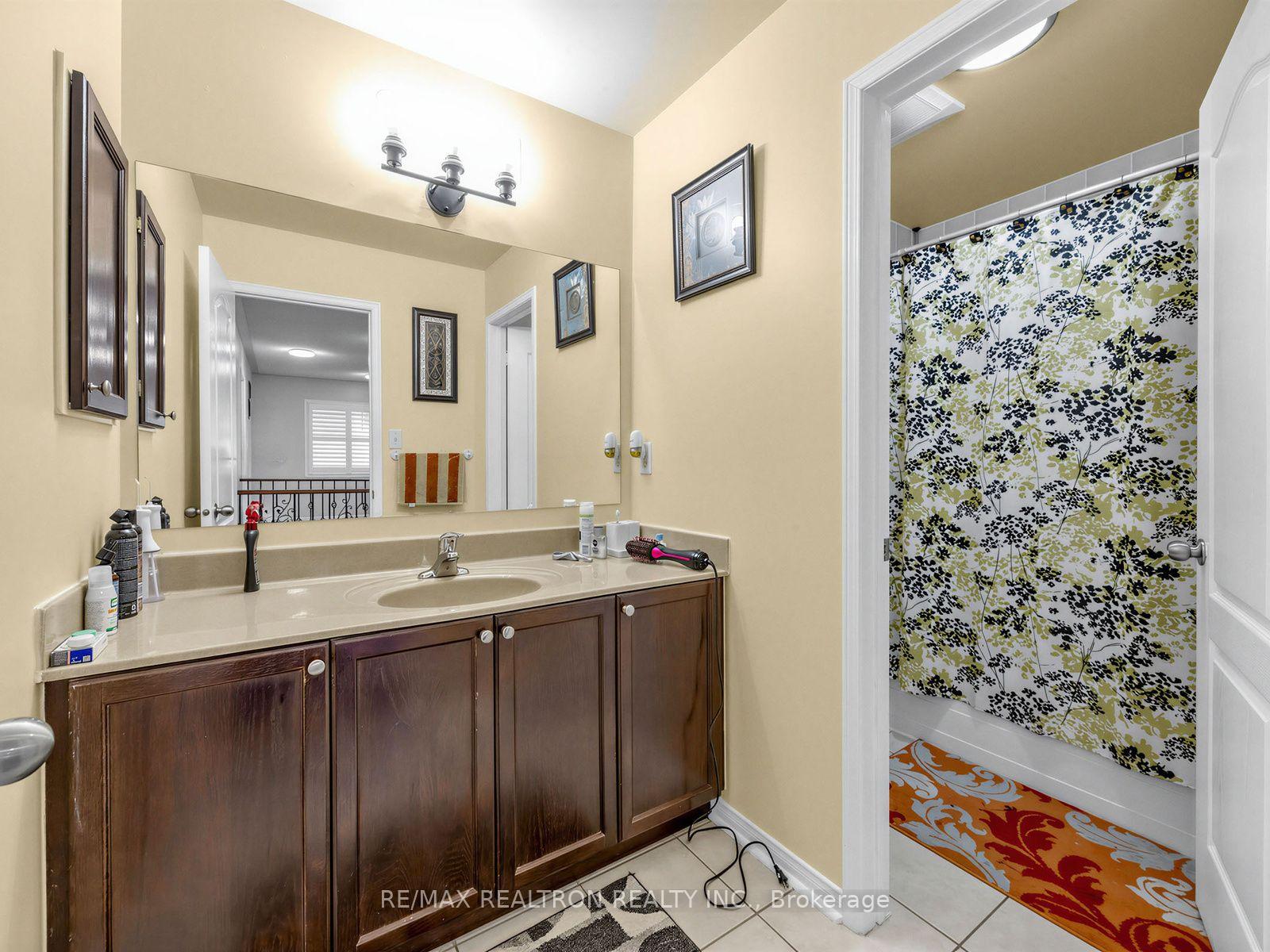 Photo 17 of 15 Middlecote Drive, Ajax, Northeast Ajax — HOMEH