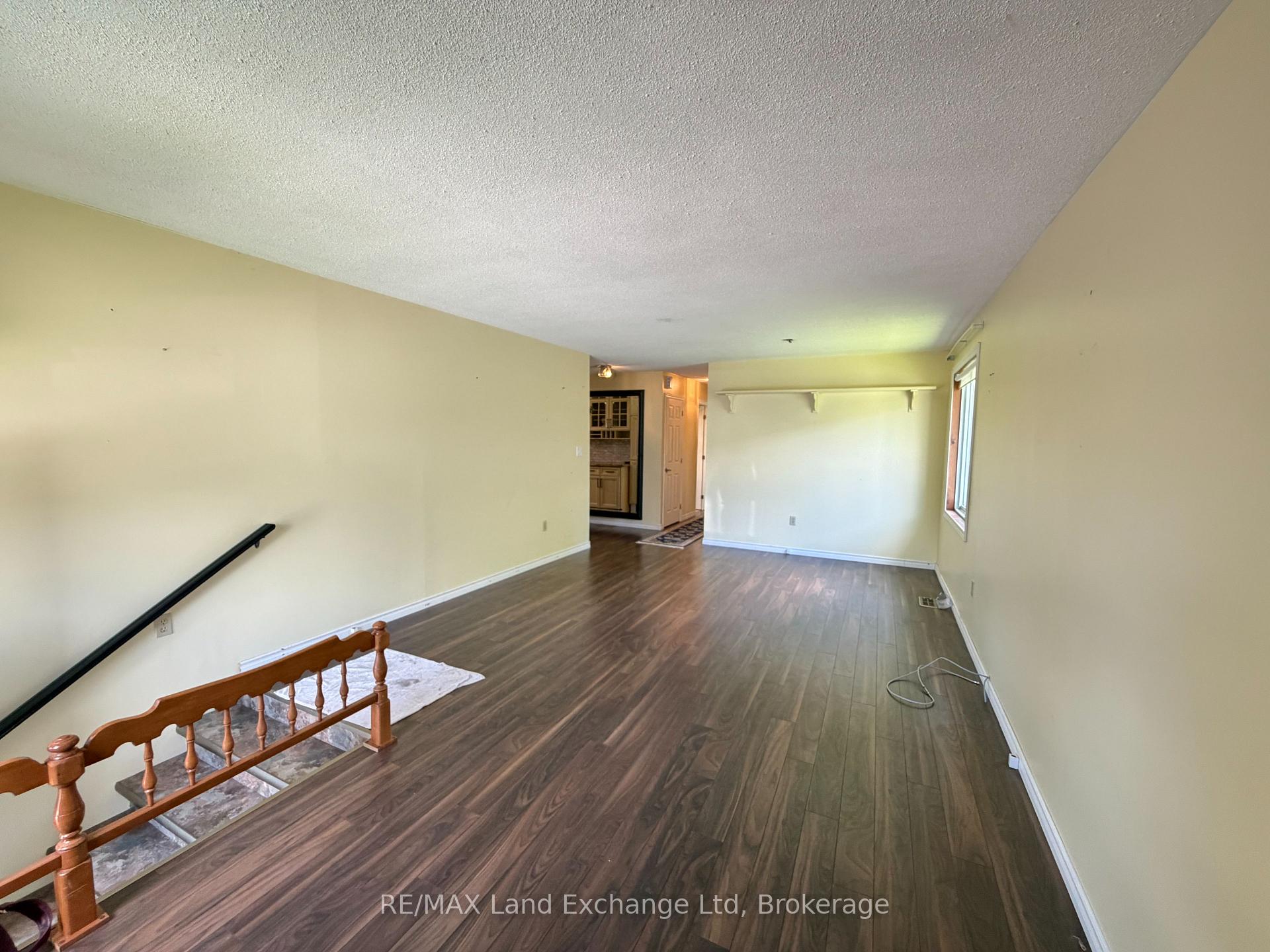 Photo 4 of 44 Briarwood Crescent, North Huron, Wingham — HOMEH