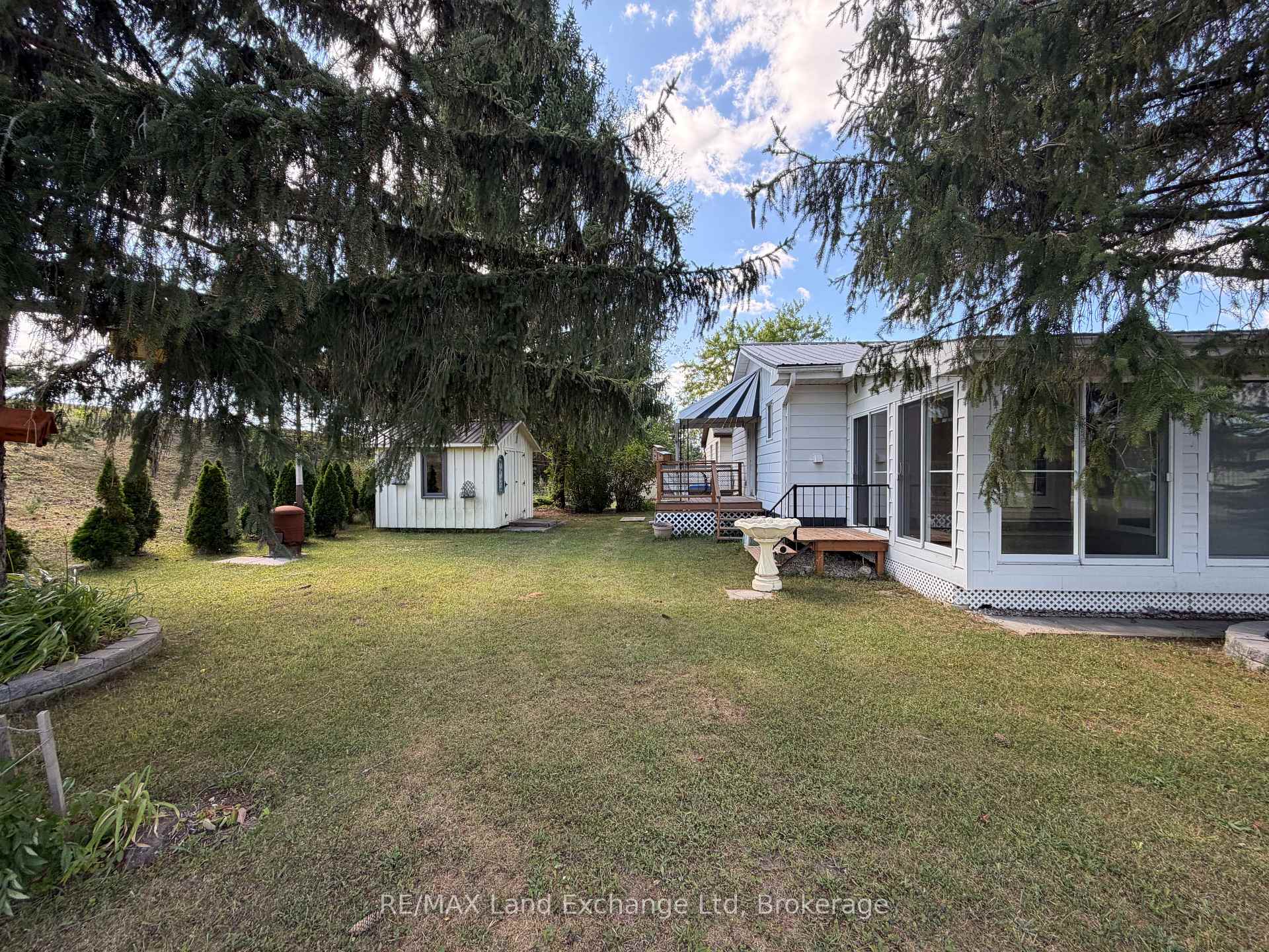 Photo 18 of 44 Briarwood Crescent, North Huron, Wingham — HOMEH