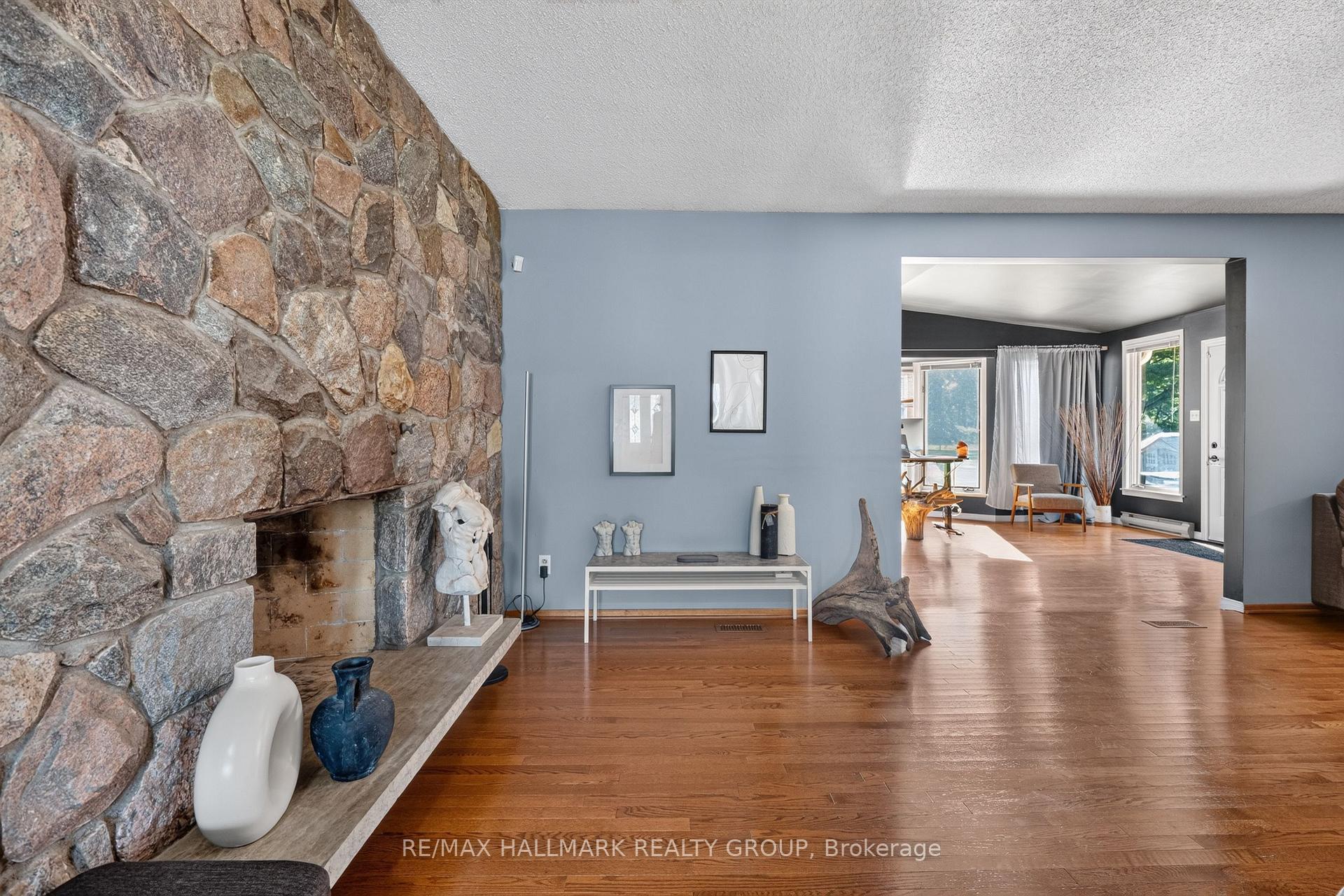 Photo 8 of 6503 Bunker Road, Ottawa, Manotick South to Roger Stevens — HOMEH