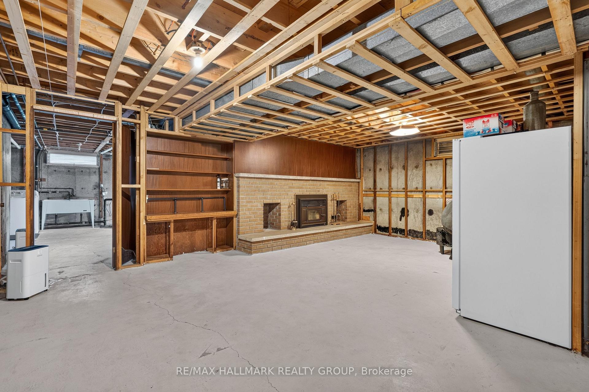 Photo 33 of 6503 Bunker Road, Ottawa, Manotick South to Roger Stevens — HOMEH