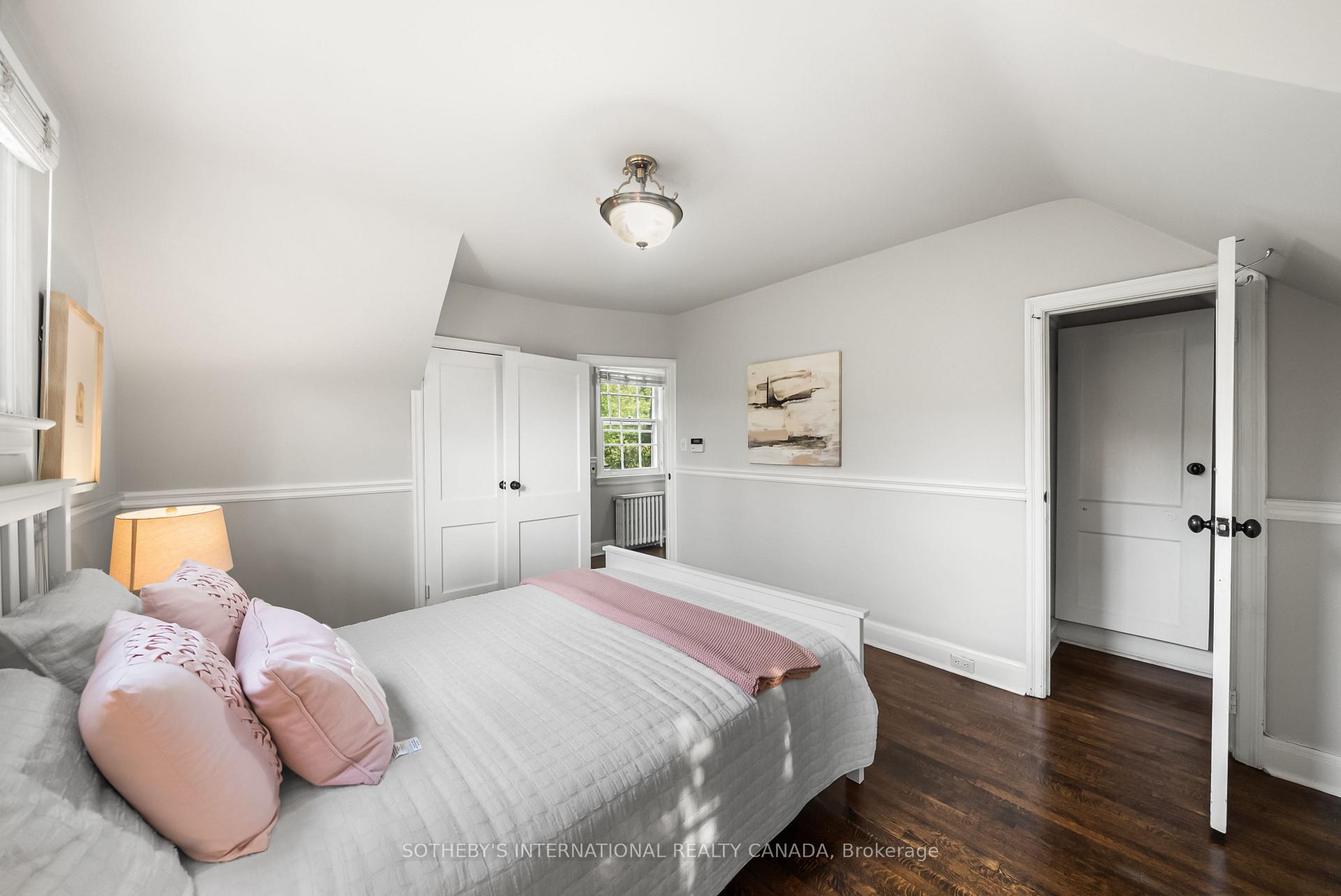 Photo 20 of 29 Highbourne Avenue, Toronto, Yonge-St. Clair — HOMEH