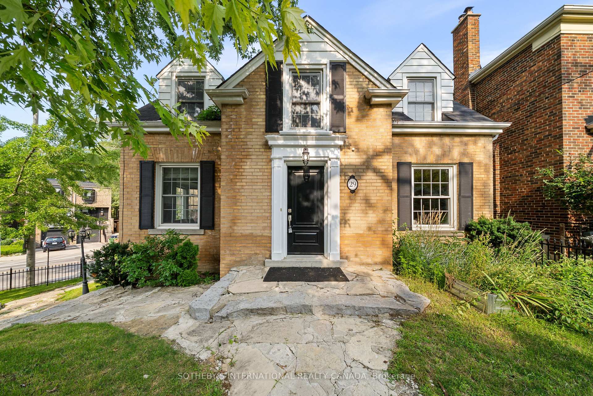 Photo 32 of 29 Highbourne Avenue, Toronto, Yonge-St. Clair — HOMEH