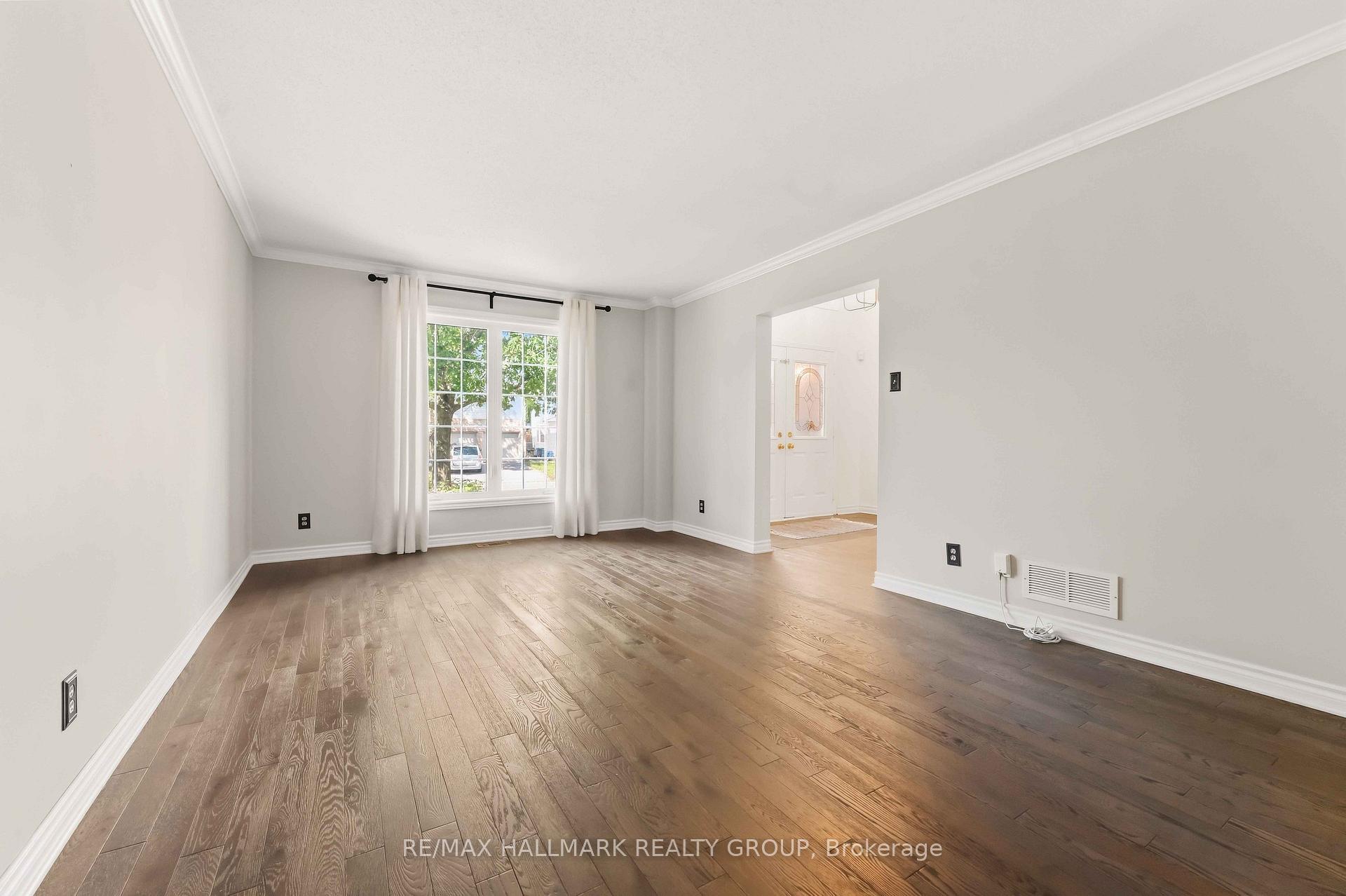 Photo 6 of 1441 Talcy Crescent, Ottawa, Fallingbrook/Ridgemount — HOMEH
