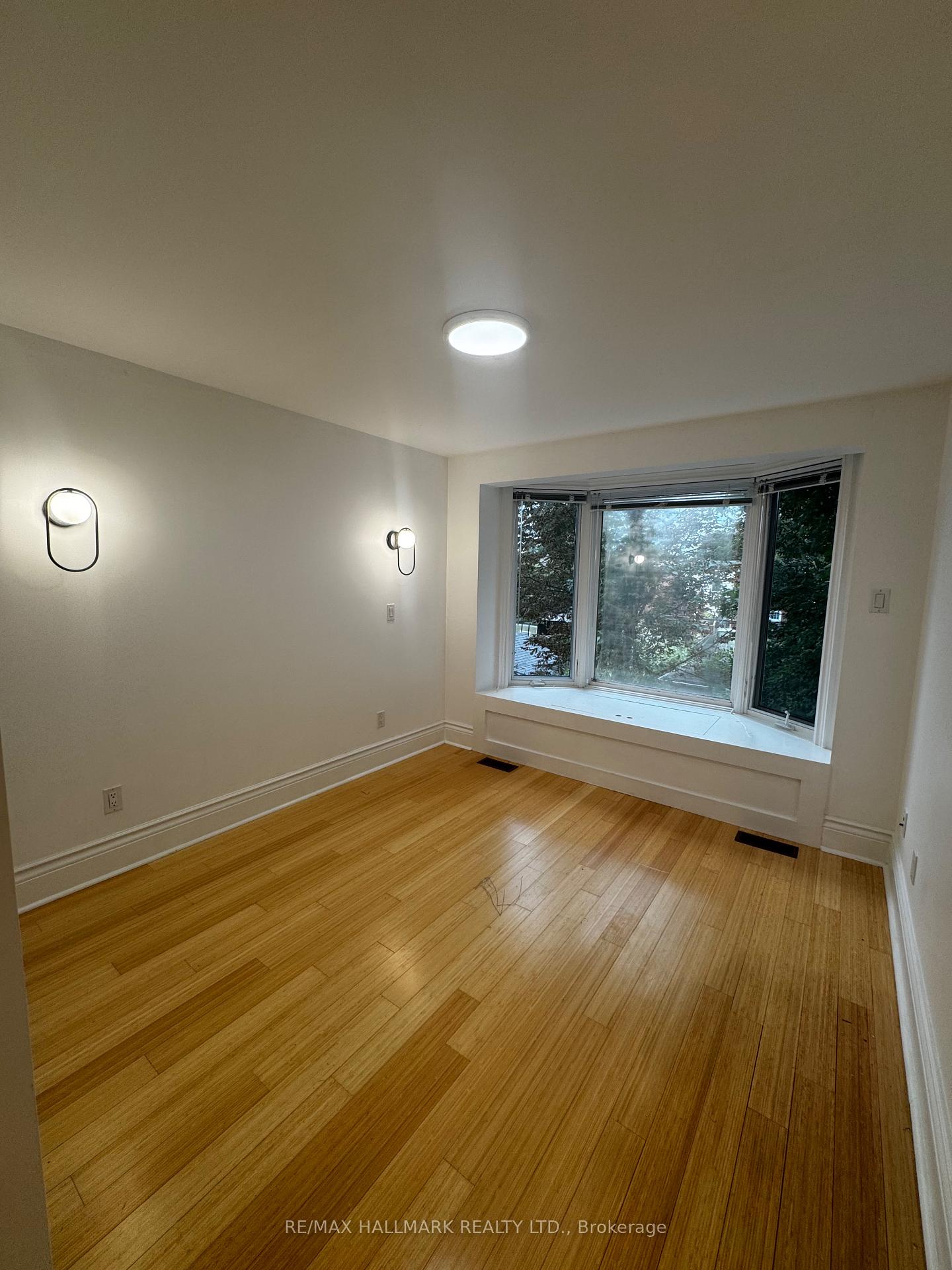 Photo 11 of 145 Eaton Avenue, Toronto, Danforth Village-East York — HOMEH