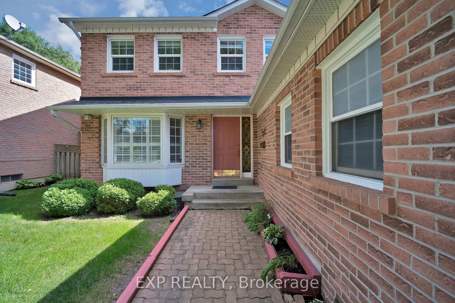 Photo 5 of 103 Longwater Chase, Markham, Unionville — HOMEH