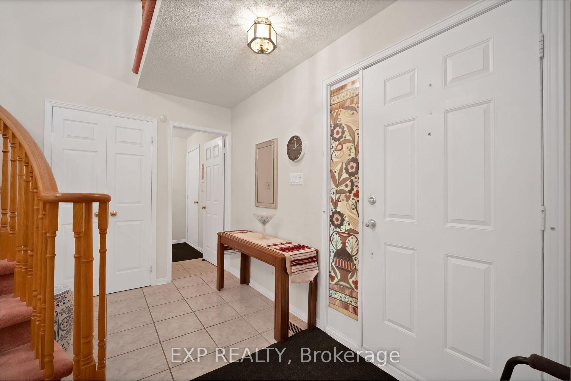 Photo 6 of 103 Longwater Chase, Markham, Unionville — HOMEH