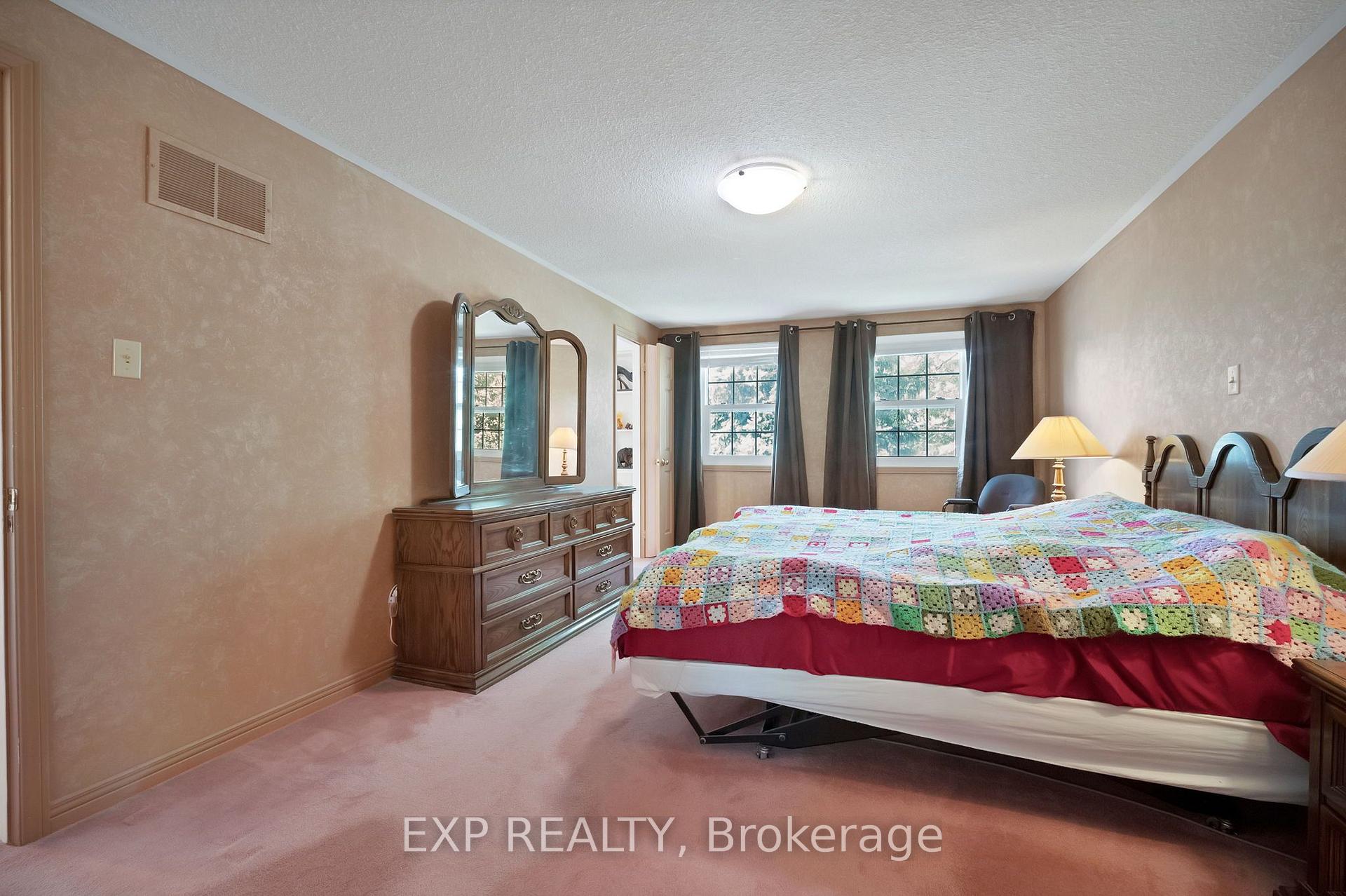 Photo 17 of 103 Longwater Chase, Markham, Unionville — HOMEH