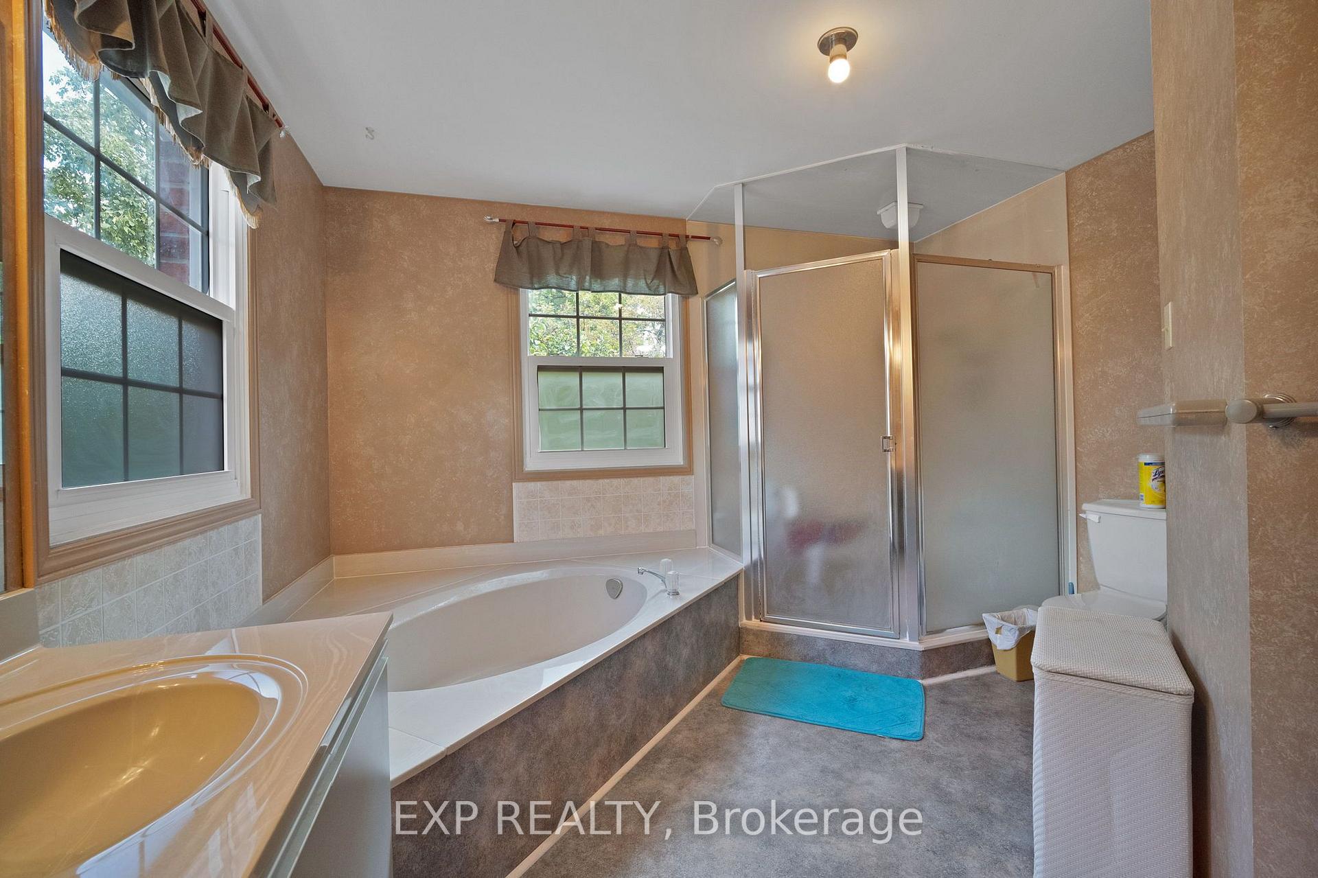 Photo 22 of 103 Longwater Chase, Markham, Unionville — HOMEH
