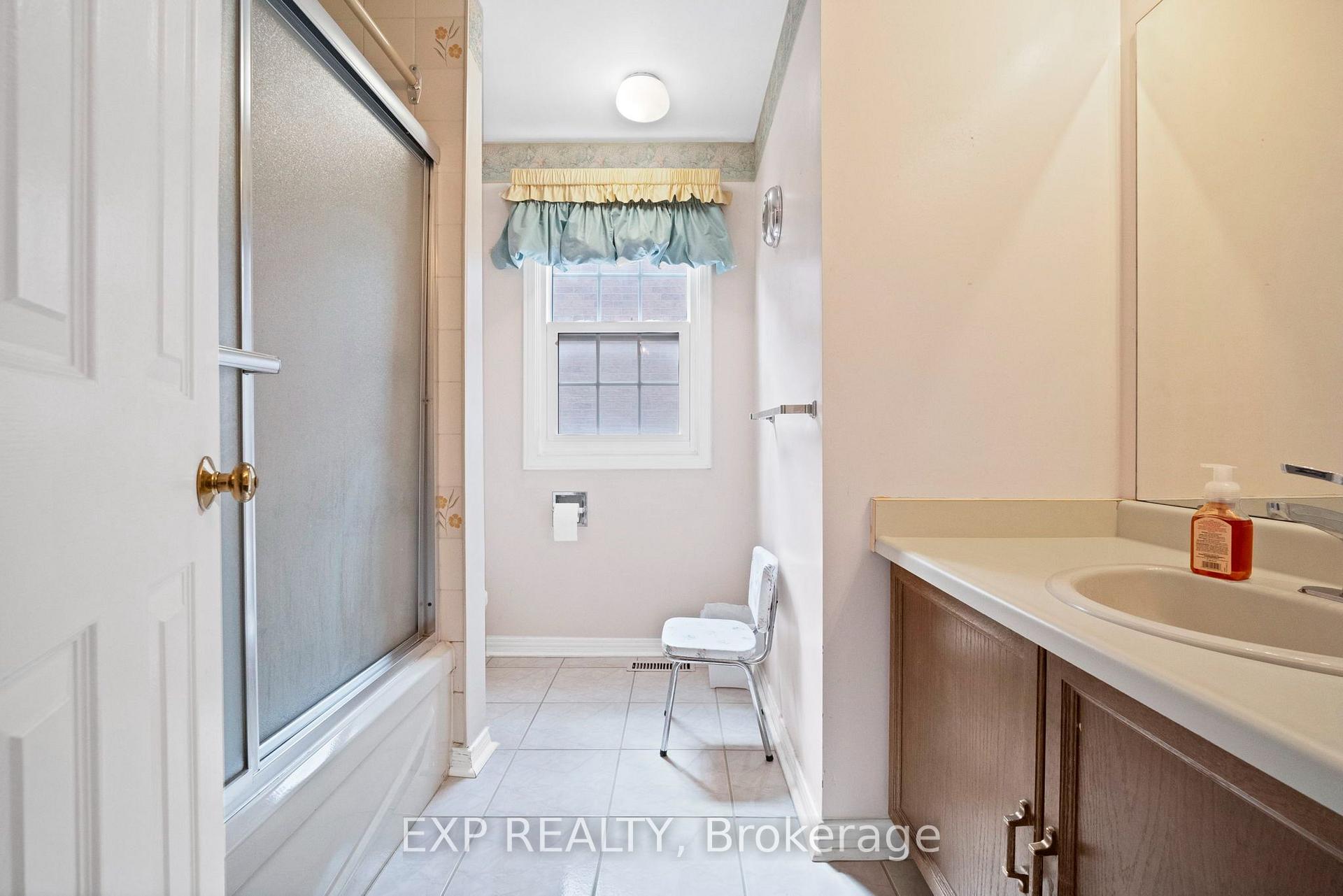 Photo 28 of 103 Longwater Chase, Markham, Unionville — HOMEH