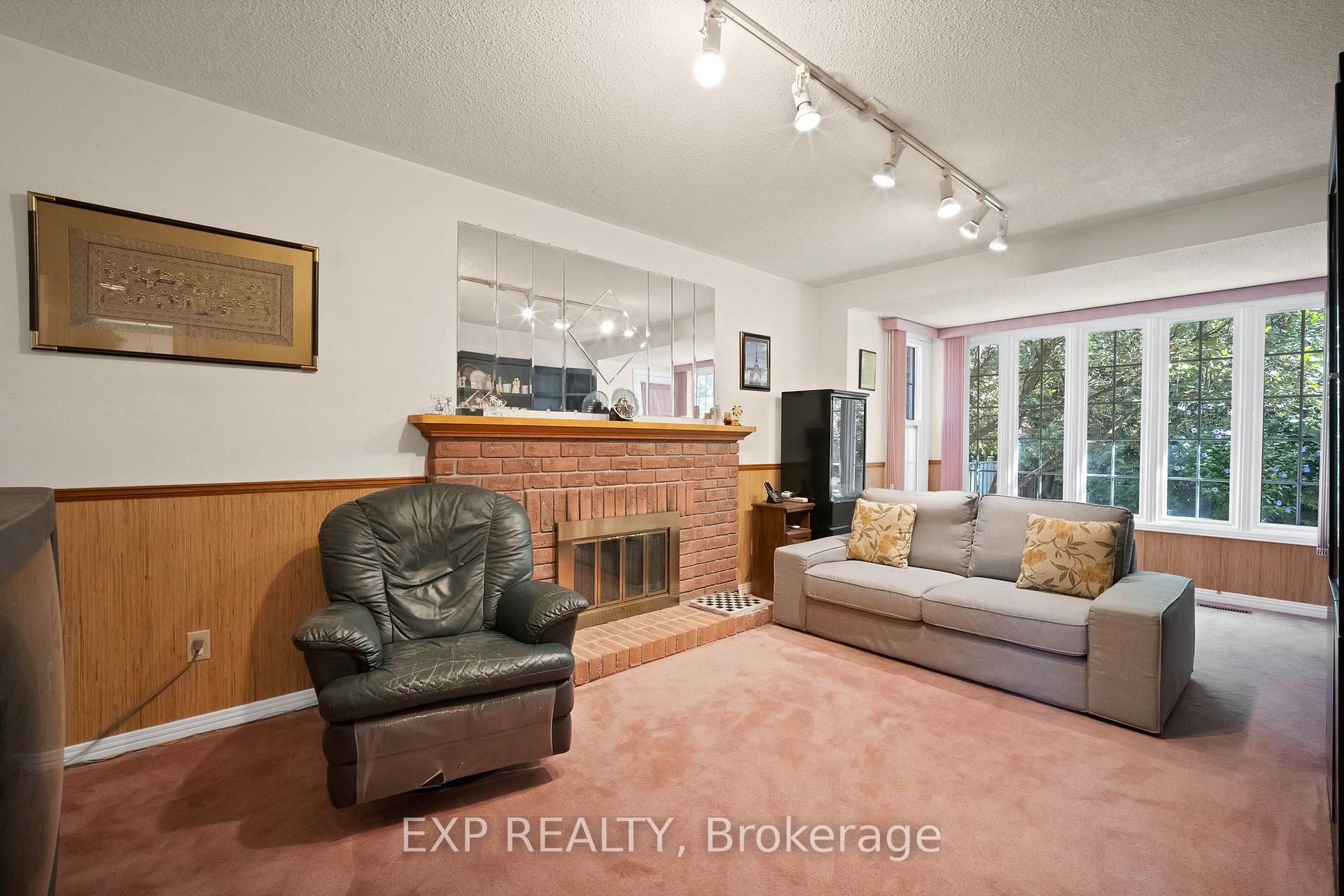 Photo 31 of 103 Longwater Chase, Markham, Unionville — HOMEH
