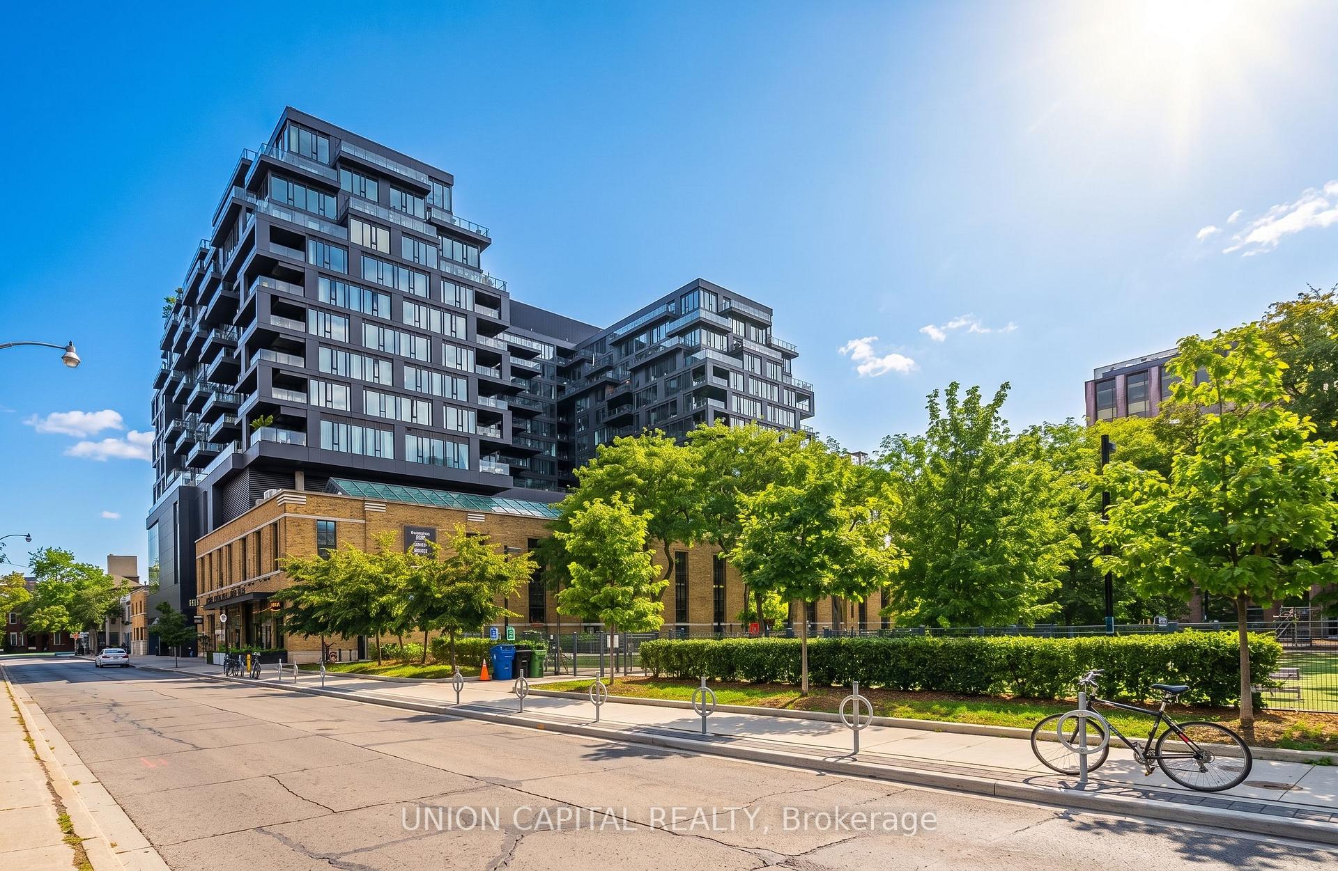 Front of Unit 809, 505 Richmond Street W