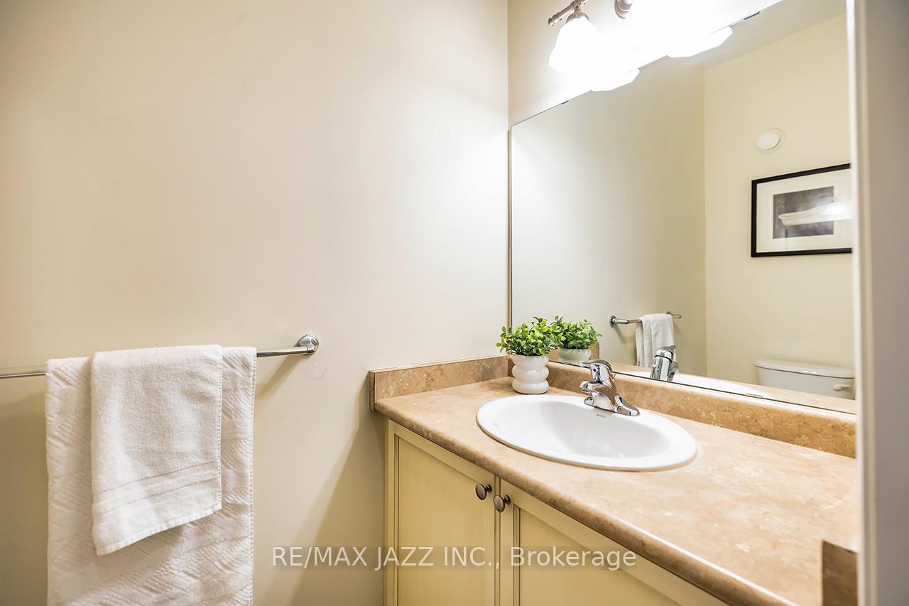 Photo 10 of 892 Barbados Street, Oshawa, Northglen — HOMEH