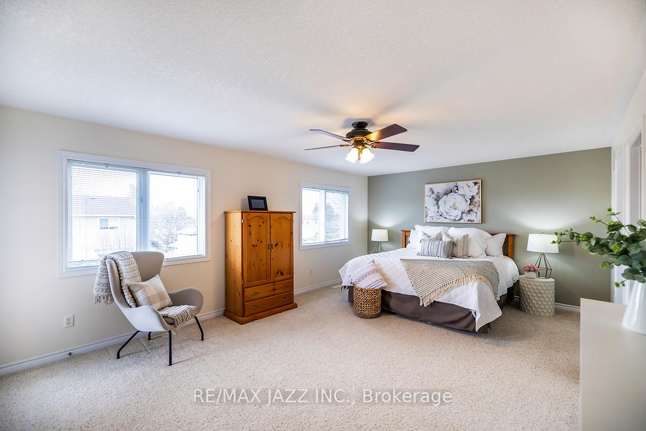 Photo 27 of 892 Barbados Street, Oshawa, Northglen — HOMEH