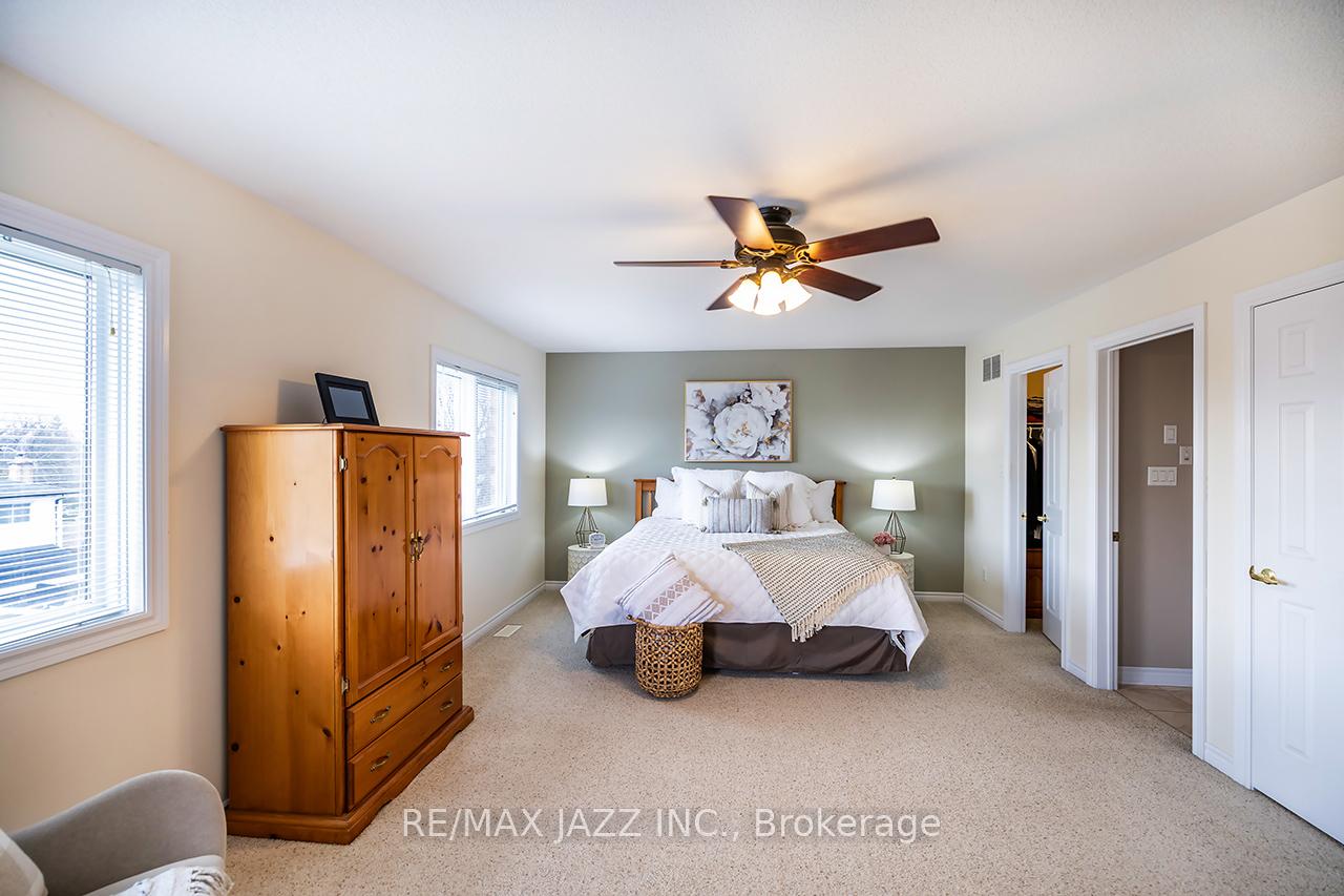 Photo 28 of 892 Barbados Street, Oshawa, Northglen — HOMEH