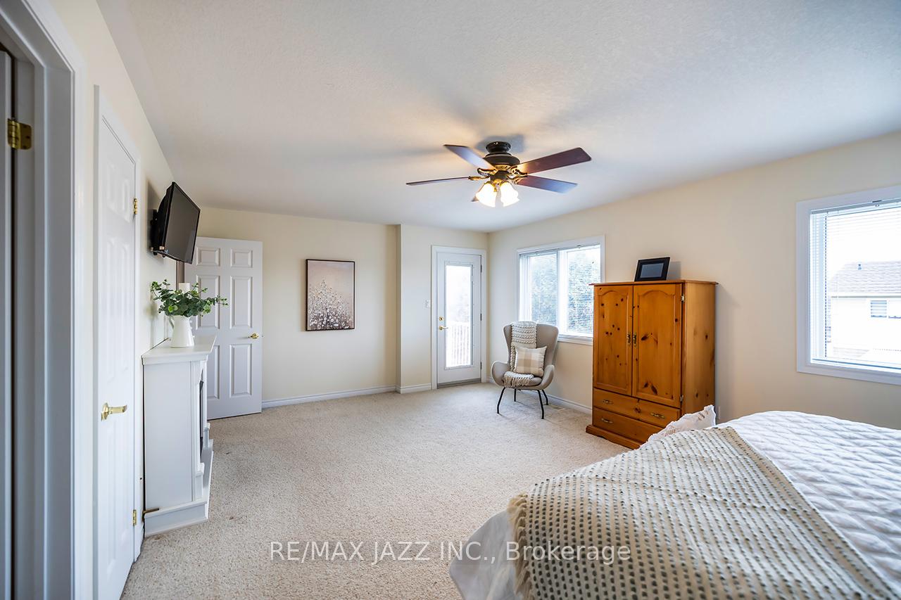 Photo 29 of 892 Barbados Street, Oshawa, Northglen — HOMEH