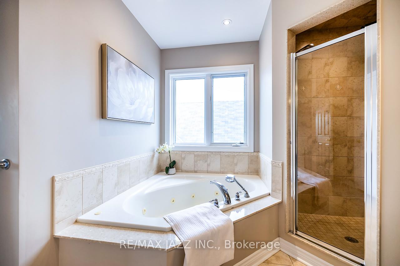 Photo 32 of 892 Barbados Street, Oshawa, Northglen — HOMEH