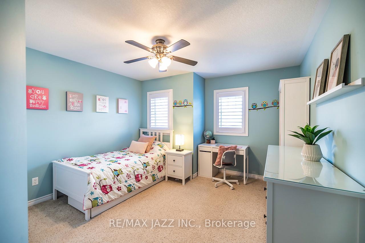 Photo 35 of 892 Barbados Street, Oshawa, Northglen — HOMEH