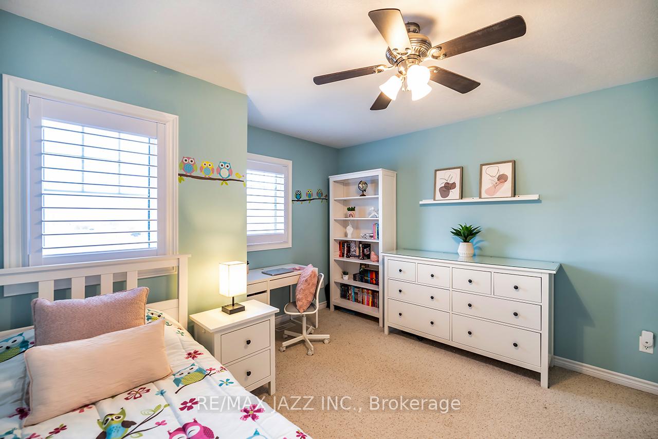 Photo 36 of 892 Barbados Street, Oshawa, Northglen — HOMEH