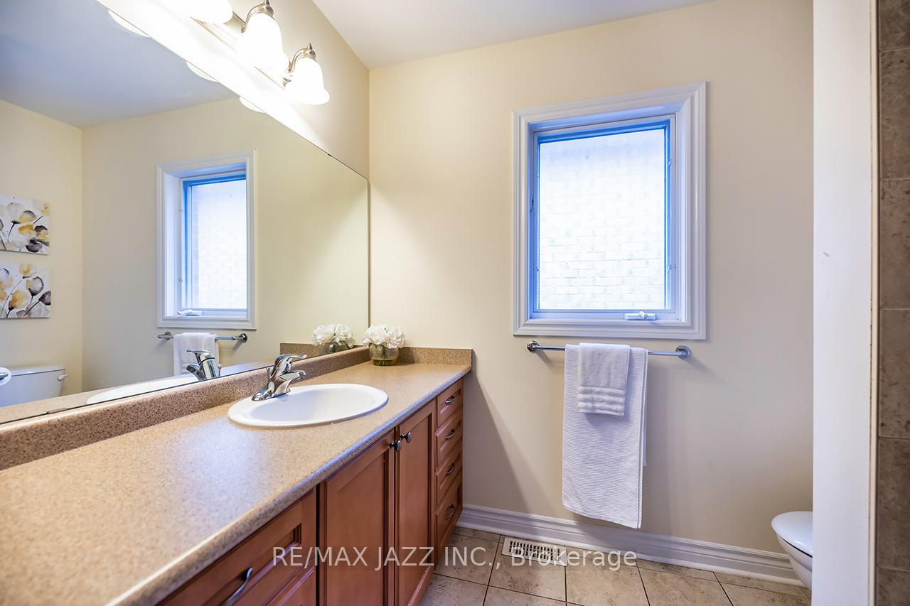Photo 41 of 892 Barbados Street, Oshawa, Northglen — HOMEH